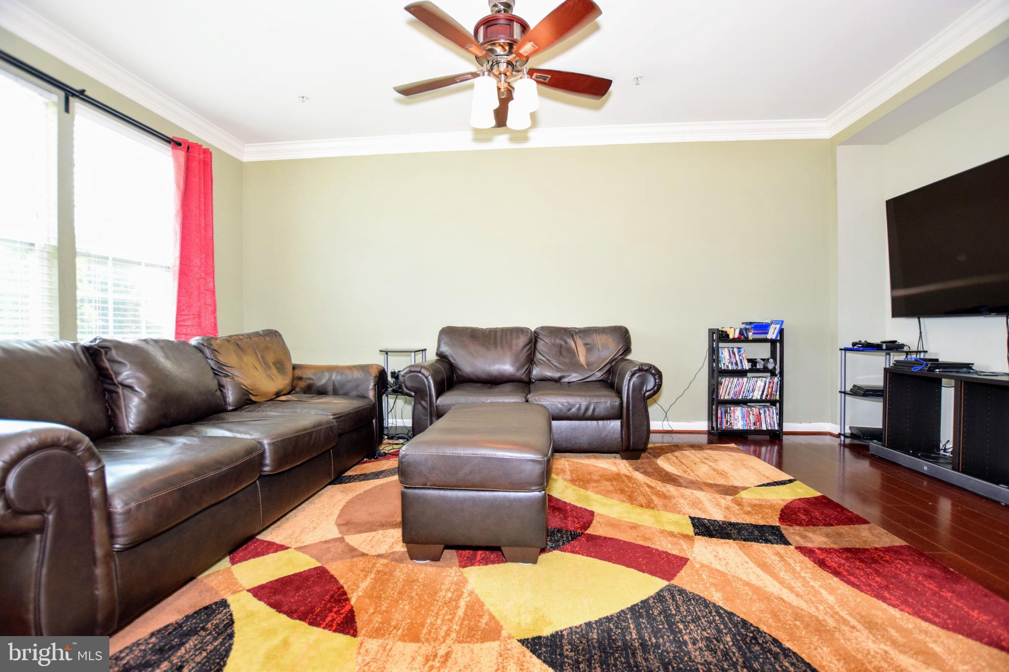 HOLLY WOODS - Residential