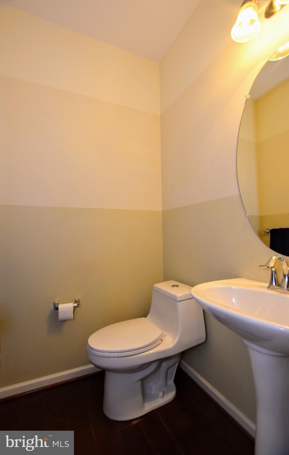 HOLLY WOODS - Residential