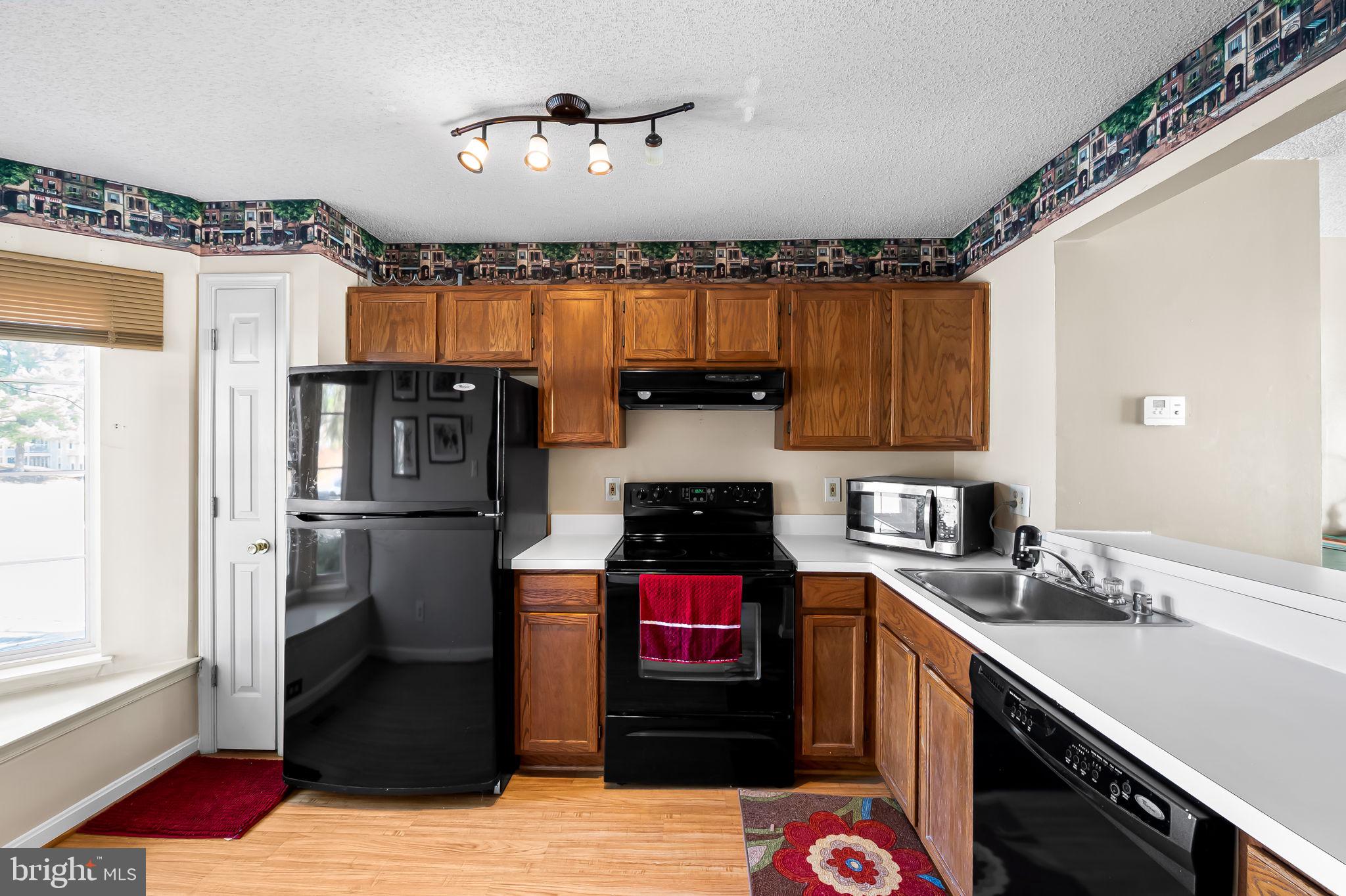 RIVERSIDE - Residential