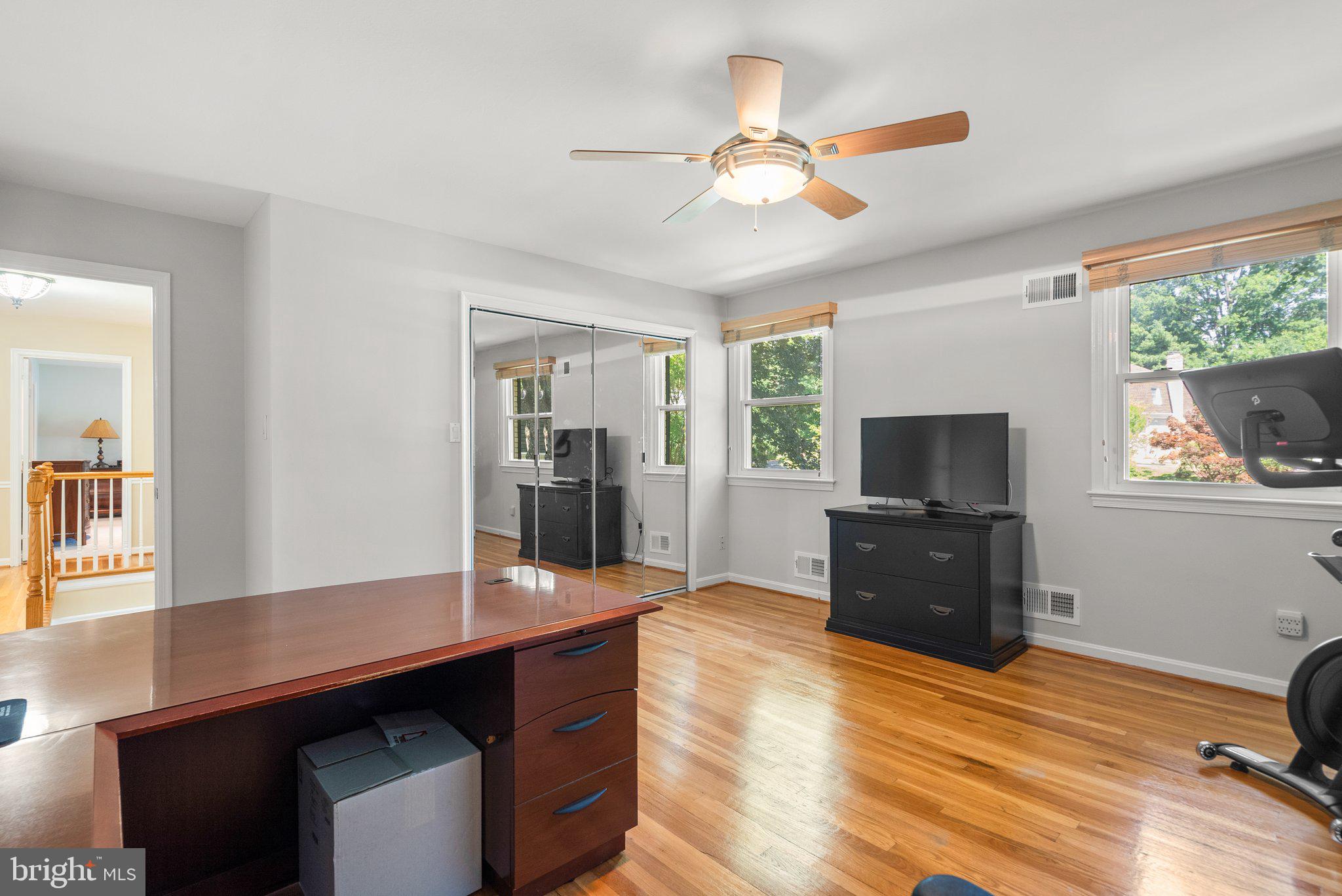 GLEN MILL VILLAGE - Residential