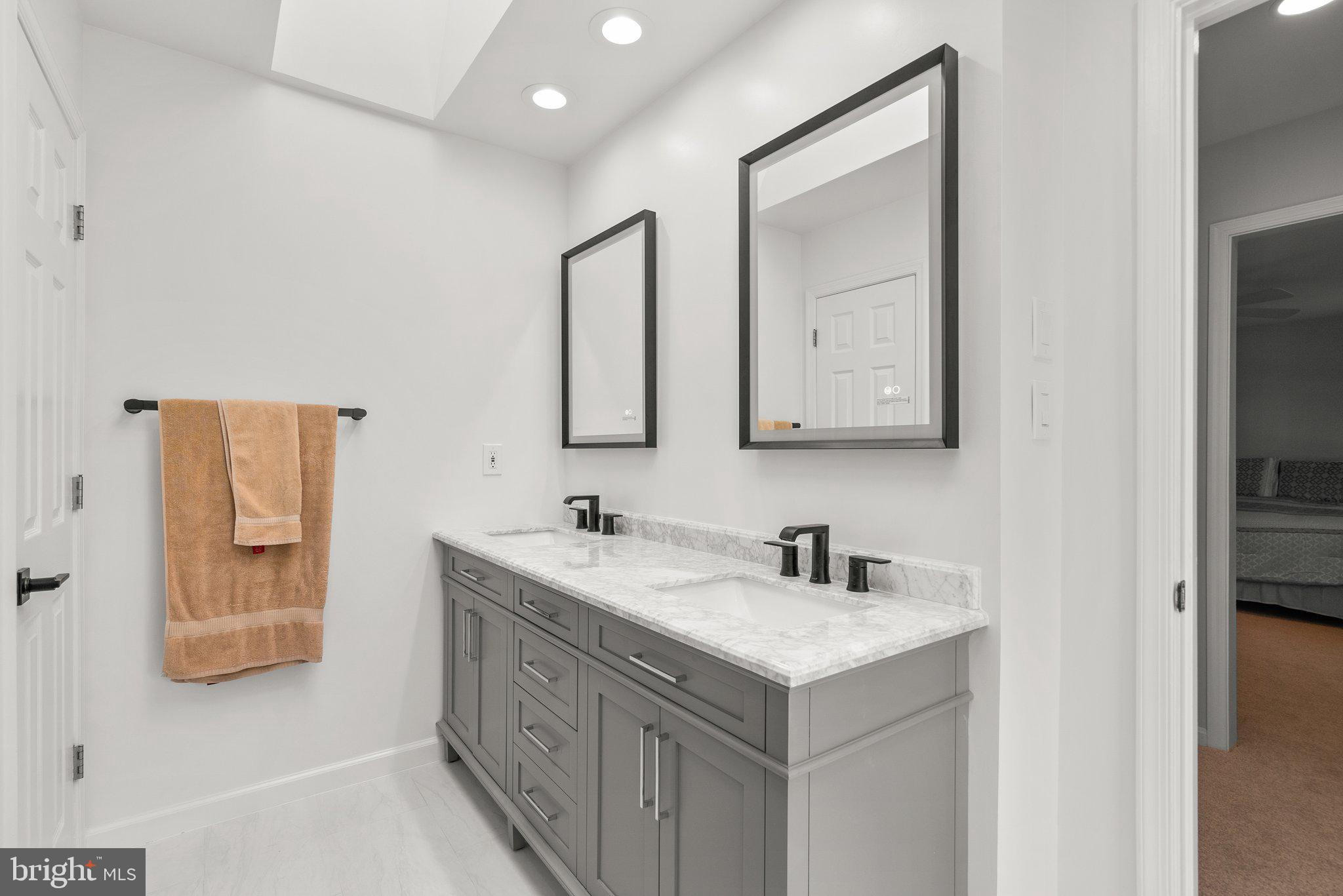 GLEN MILL VILLAGE - Residential