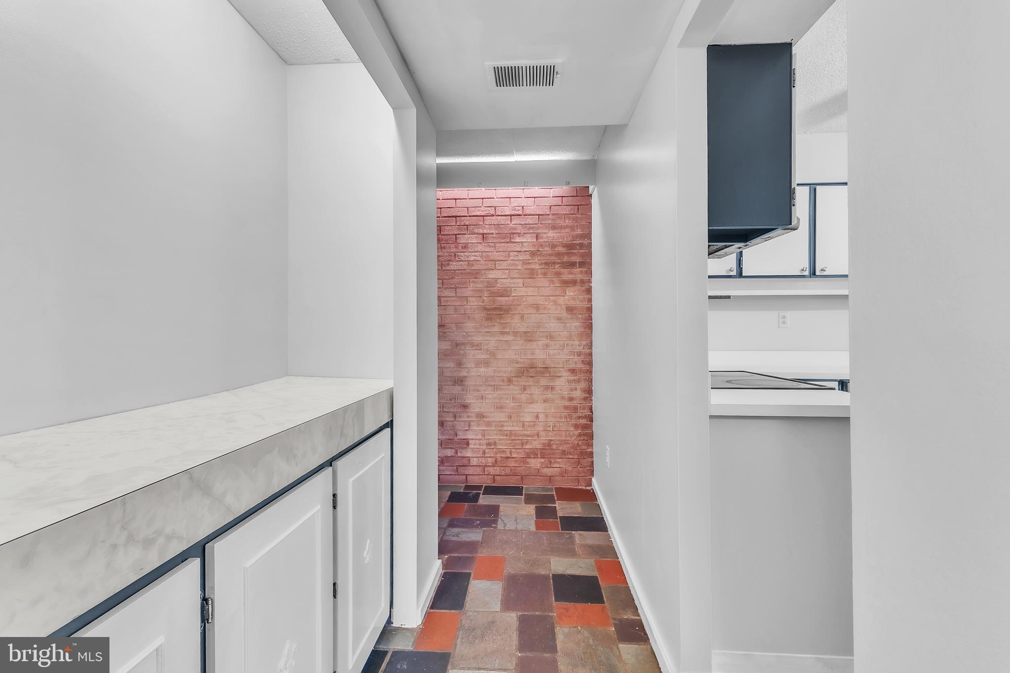 DEERING WOODS - Residential