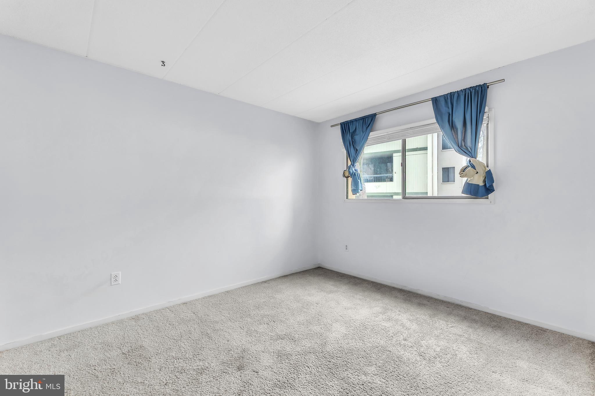 DEERING WOODS - Residential