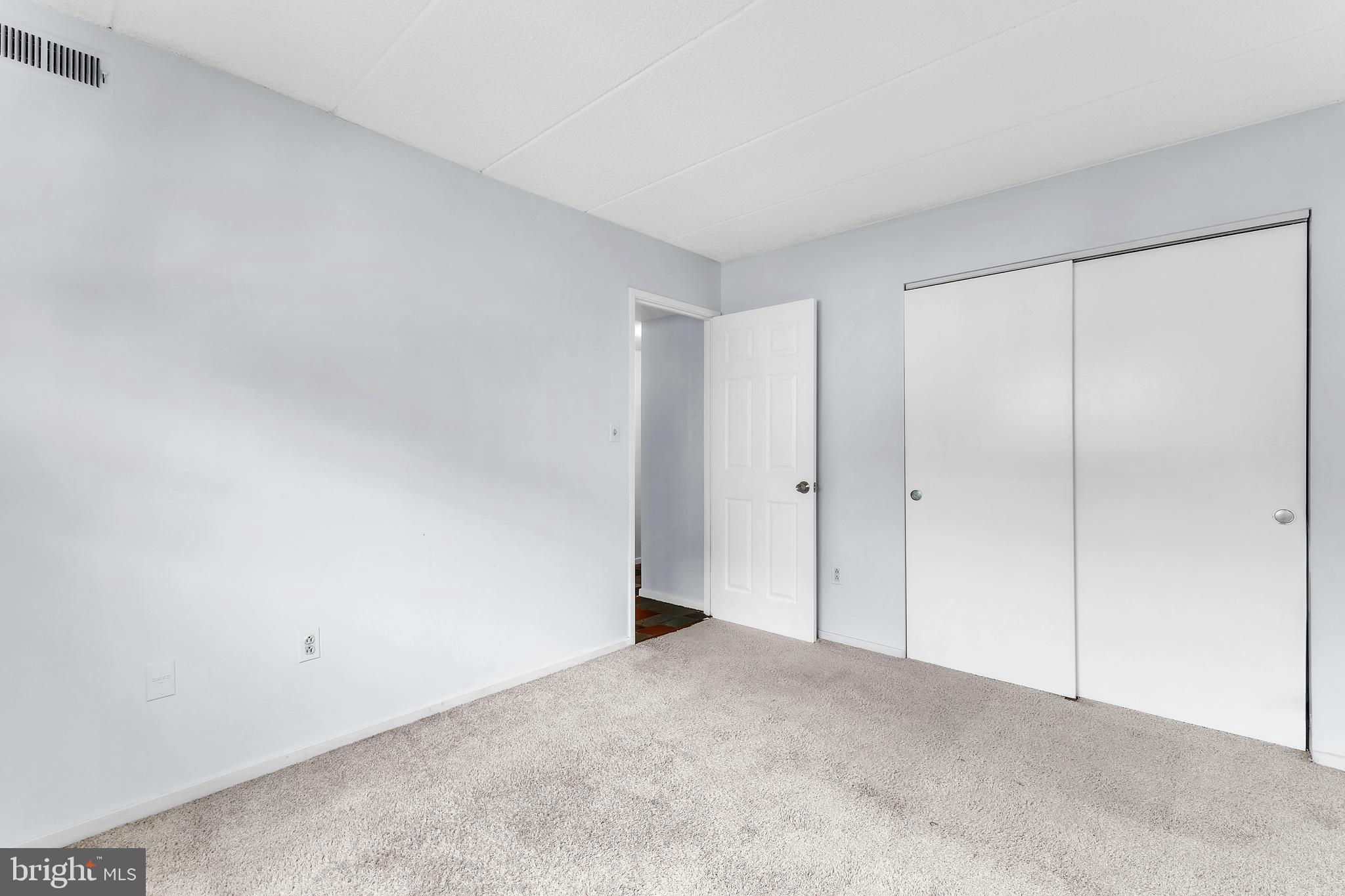 DEERING WOODS - Residential