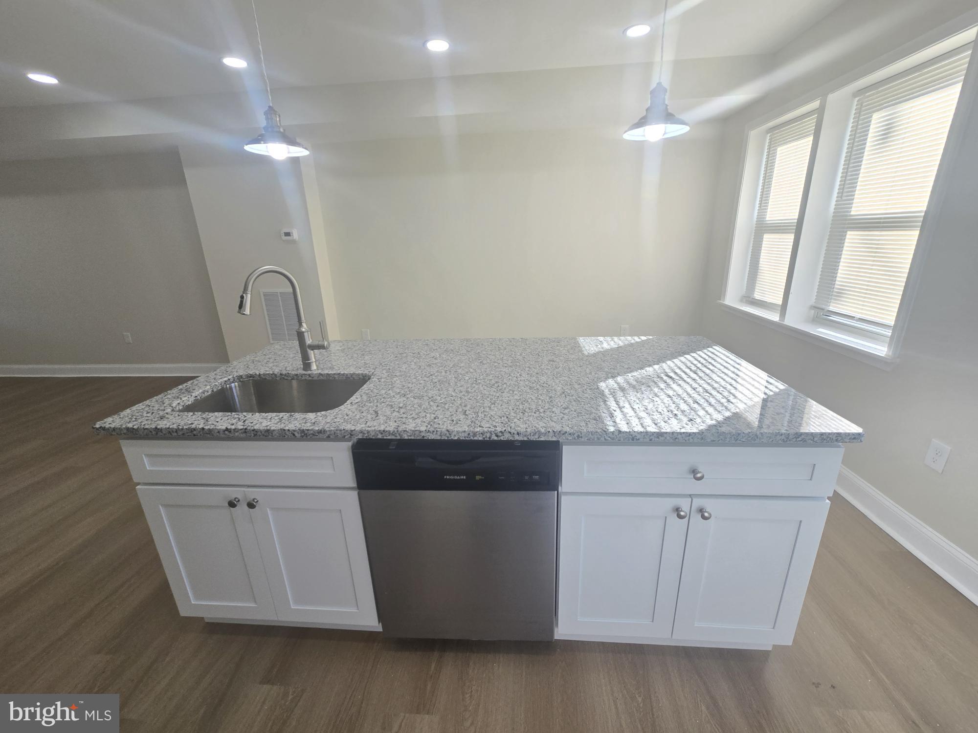 GREEN SPRING - Residential Lease