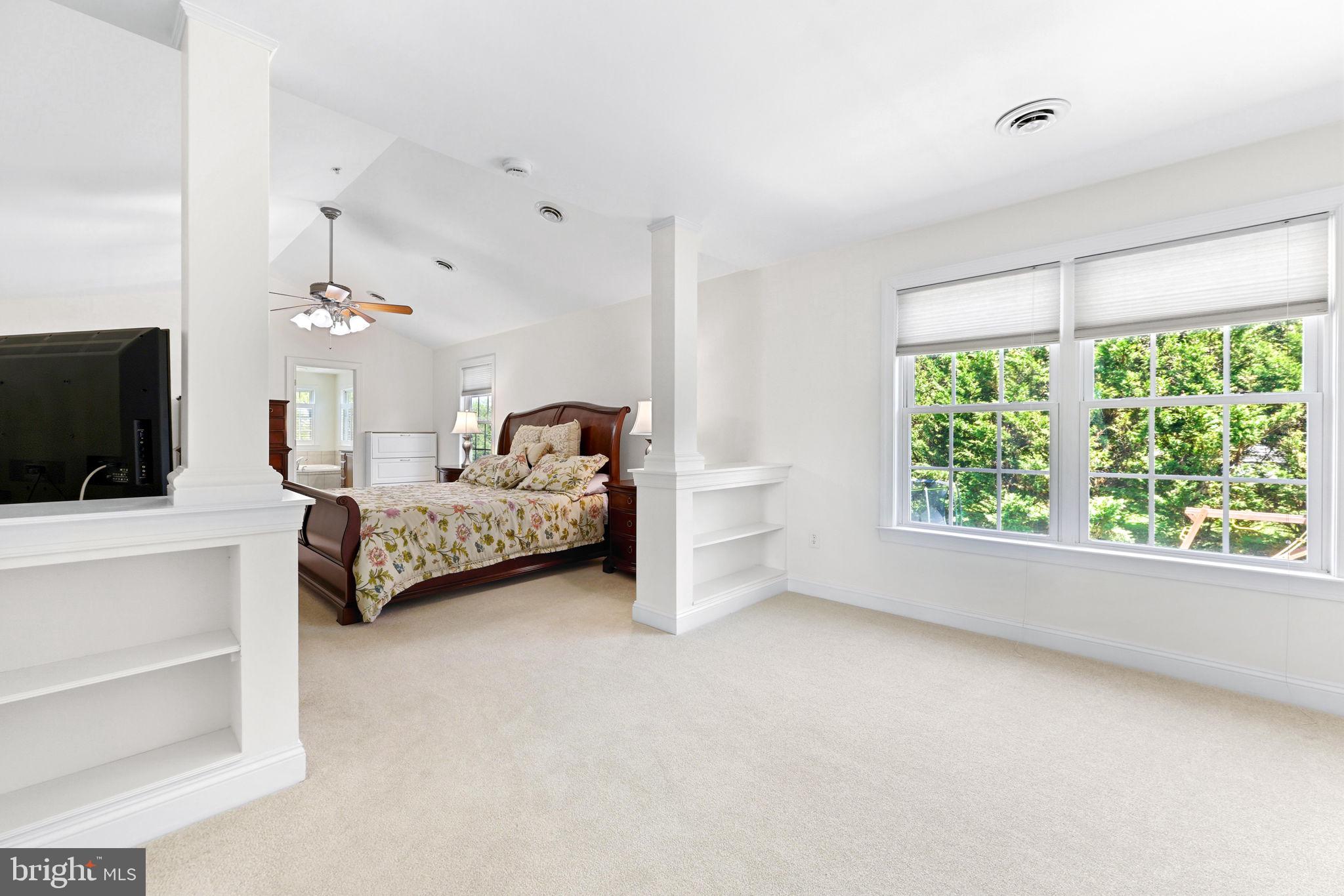 CHINQUAPIN HILL - Residential