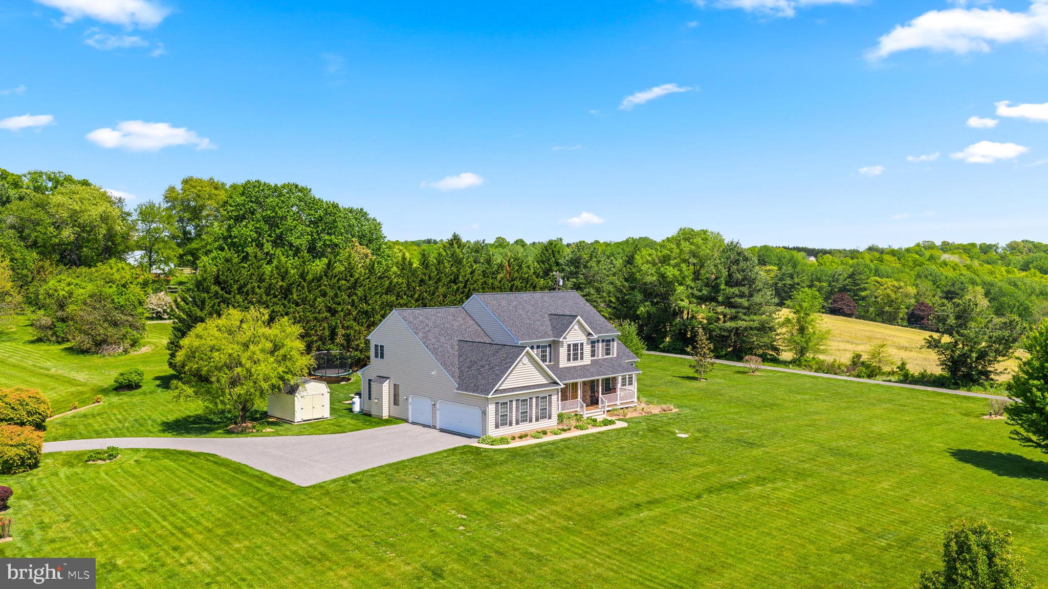 CHINQUAPIN HILL - Residential