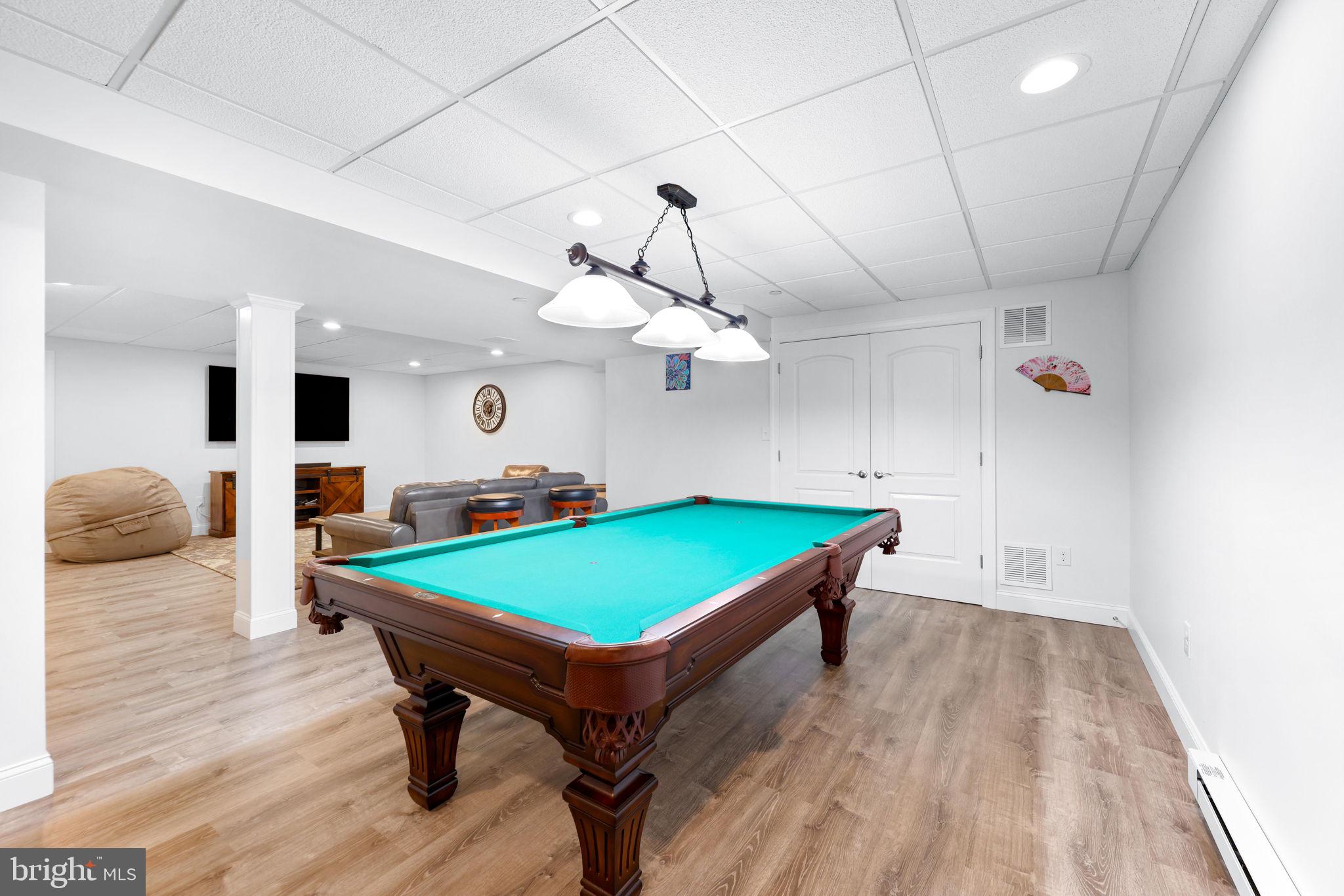 CHINQUAPIN HILL - Residential
