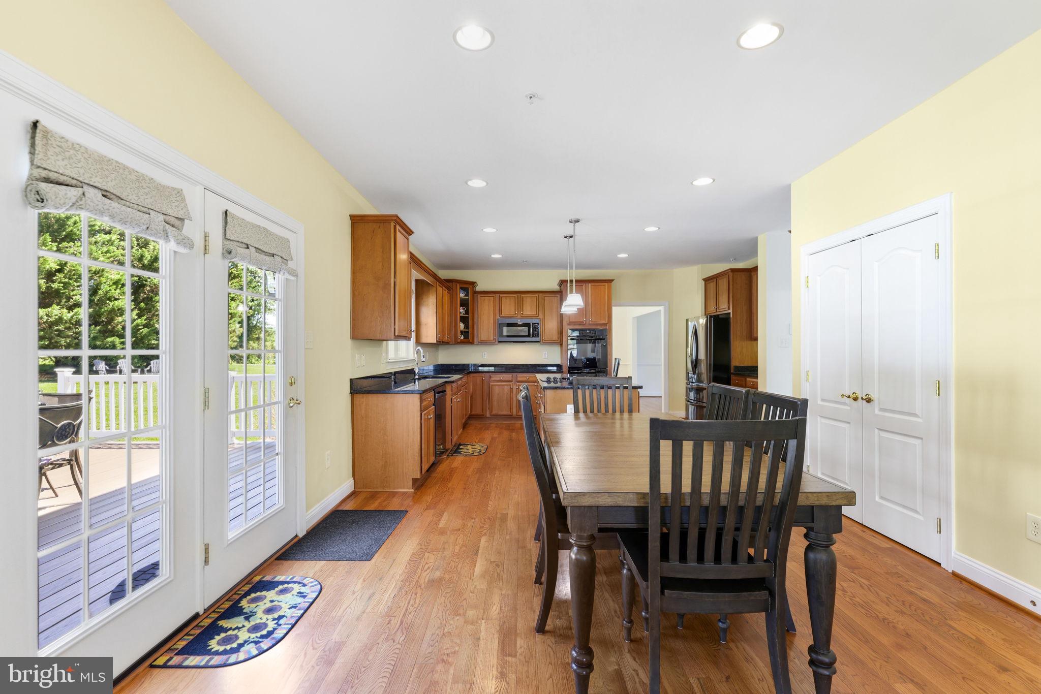 CHINQUAPIN HILL - Residential