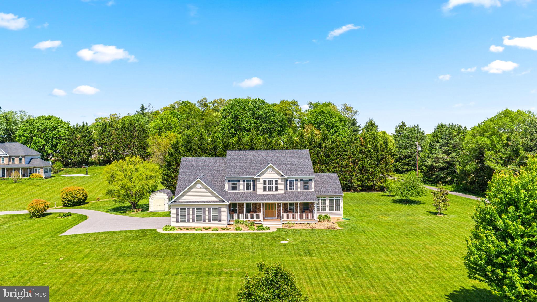 CHINQUAPIN HILL - Residential