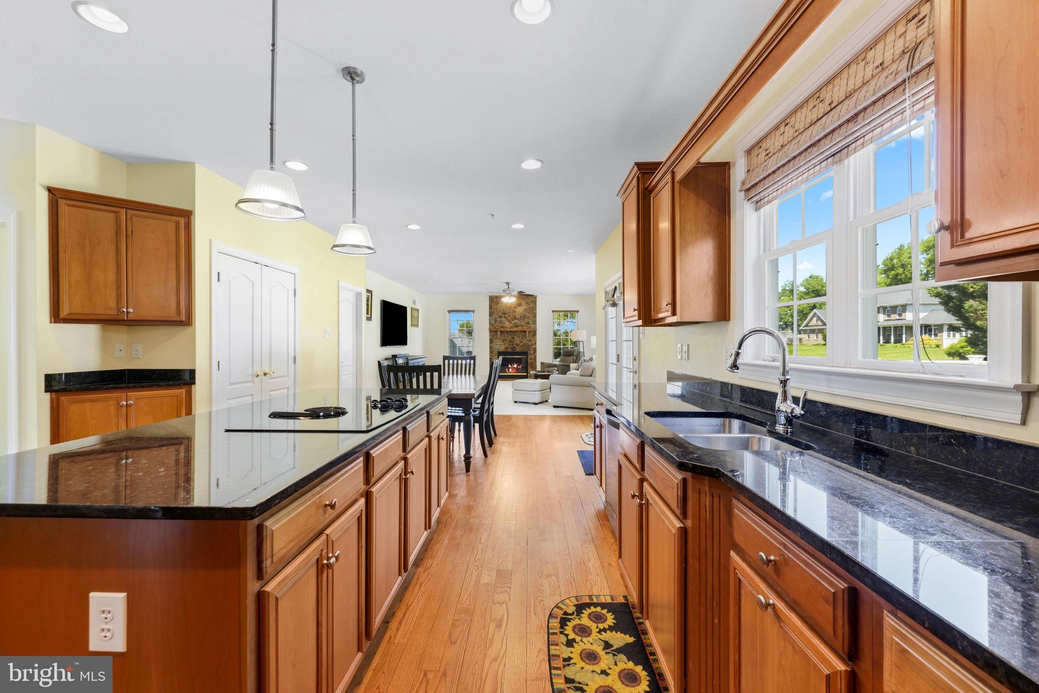 CHINQUAPIN HILL - Residential