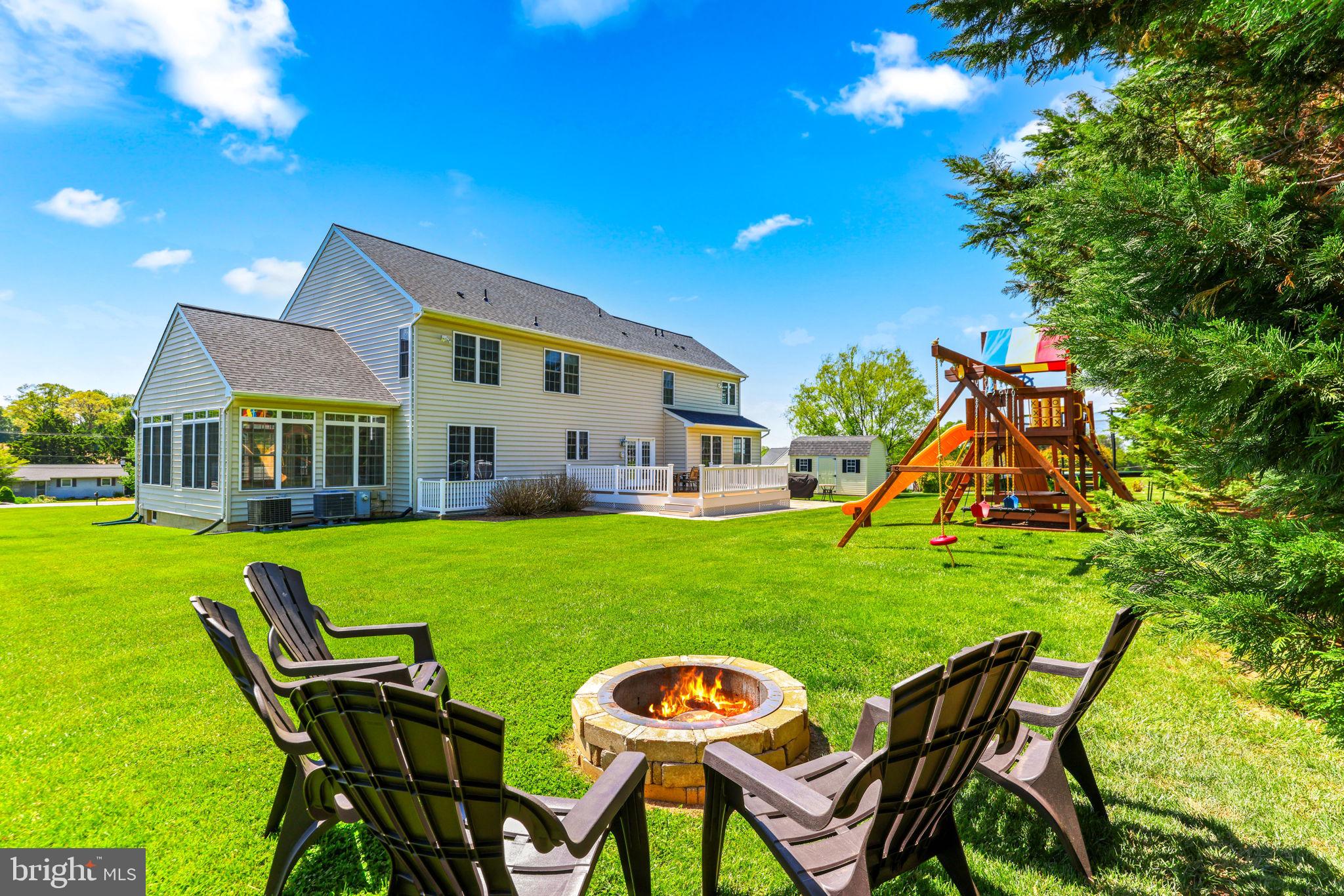 CHINQUAPIN HILL - Residential