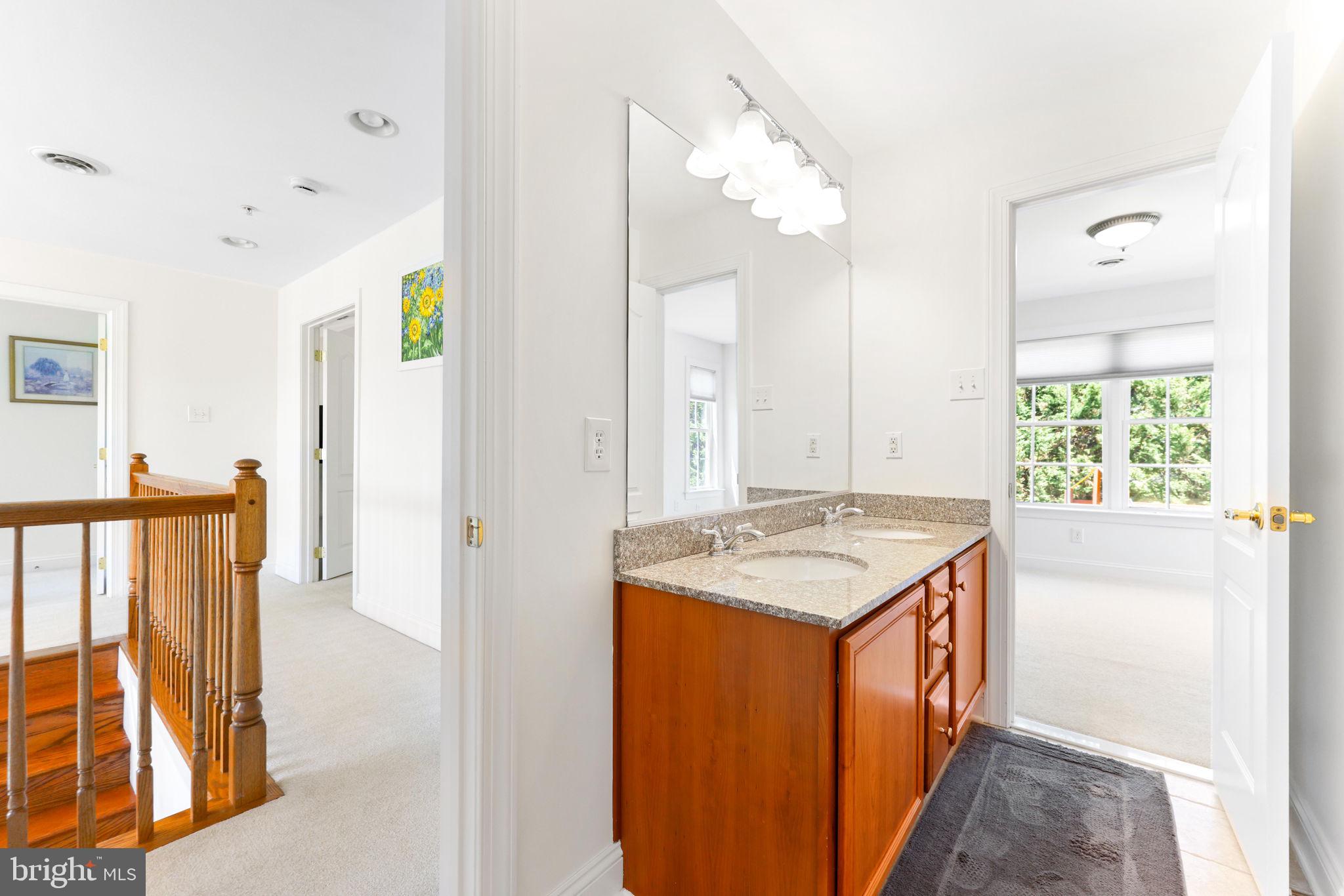 CHINQUAPIN HILL - Residential
