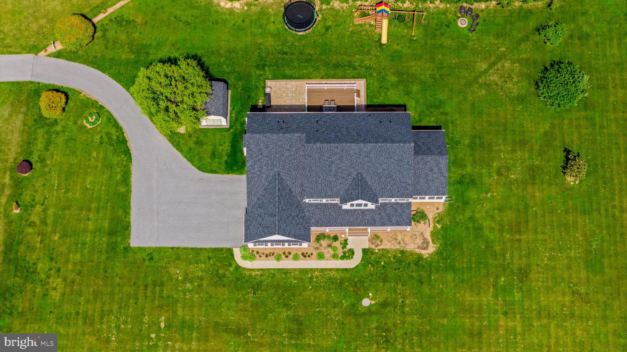 CHINQUAPIN HILL - Residential