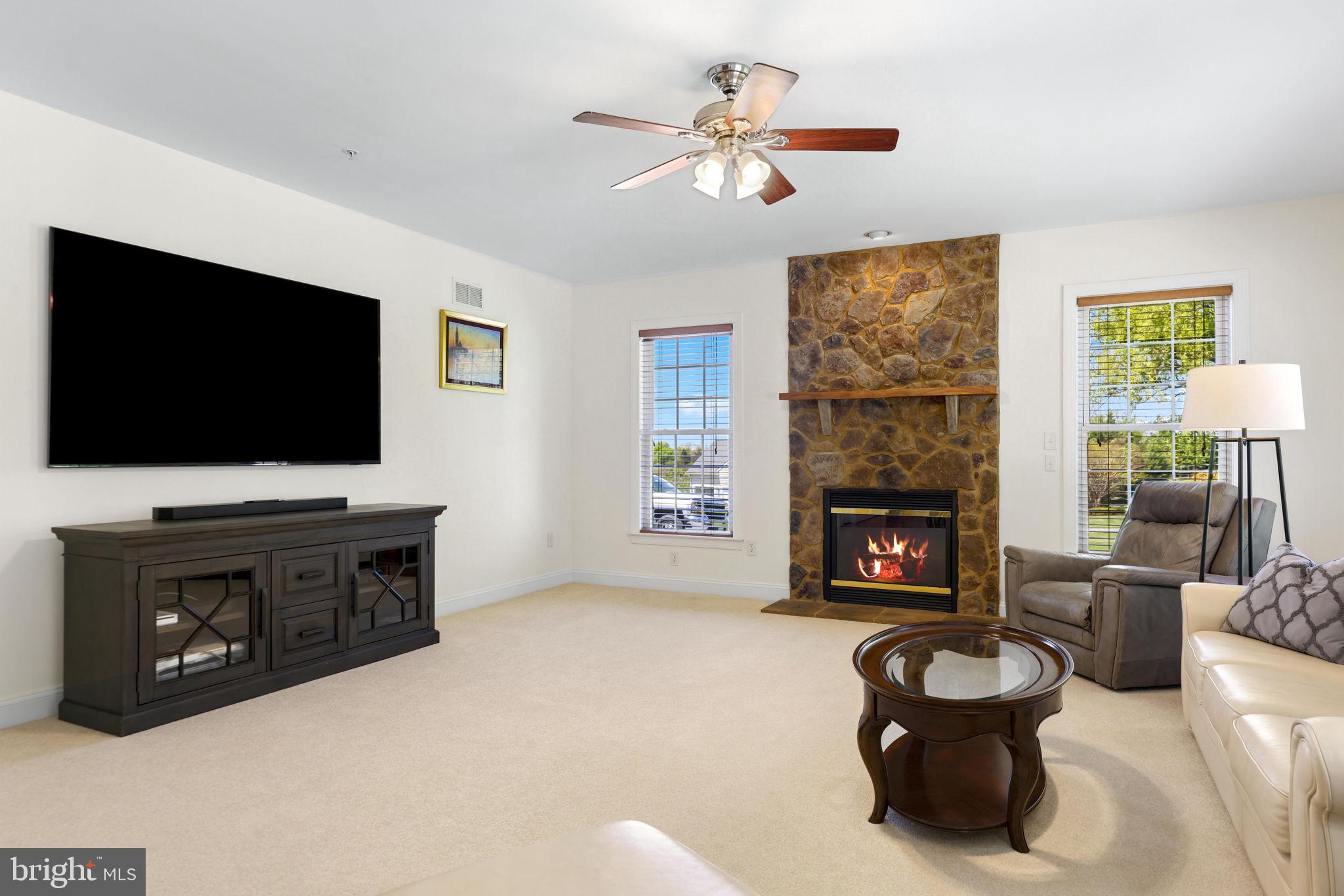 CHINQUAPIN HILL - Residential