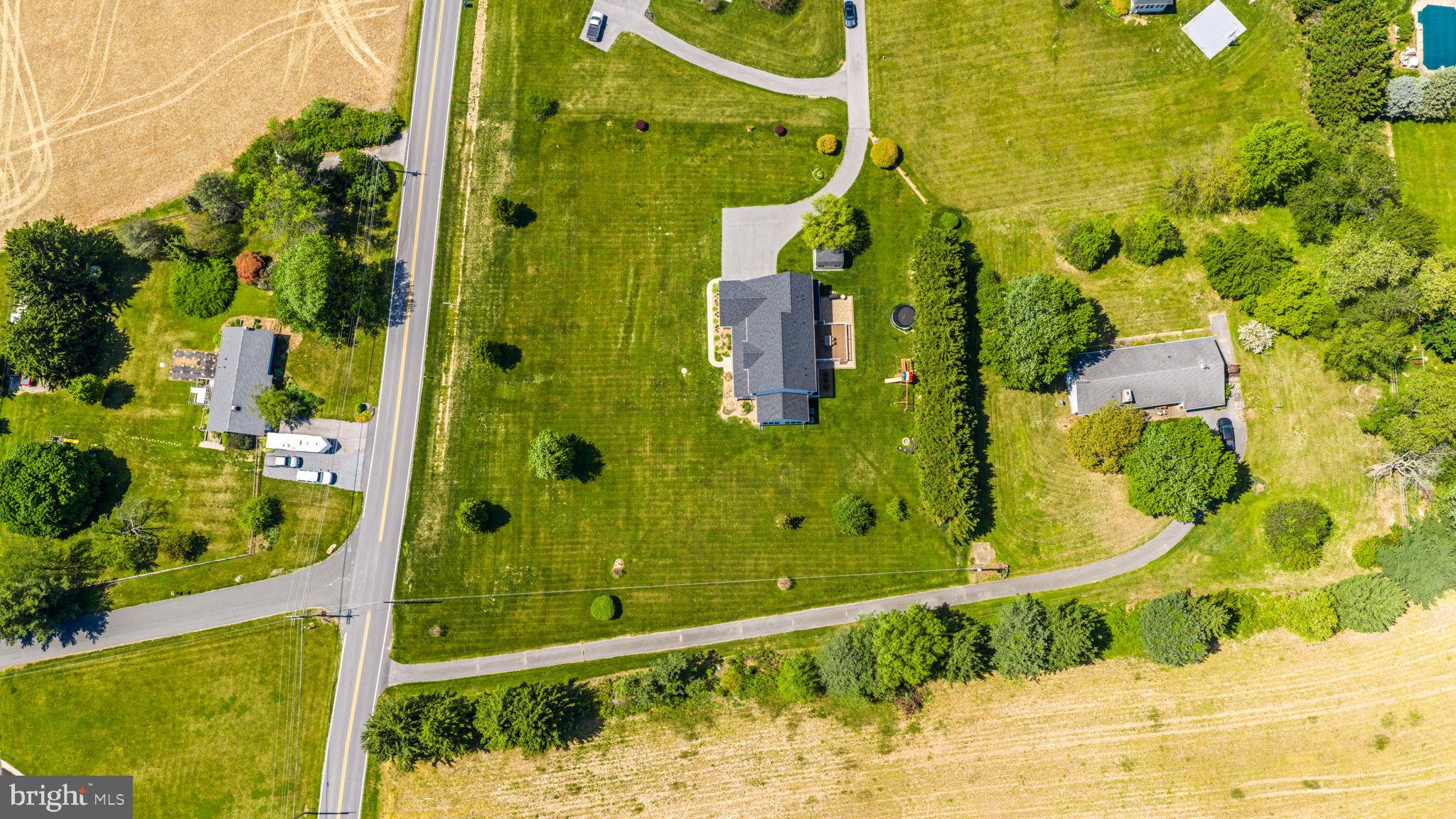 CHINQUAPIN HILL - Residential