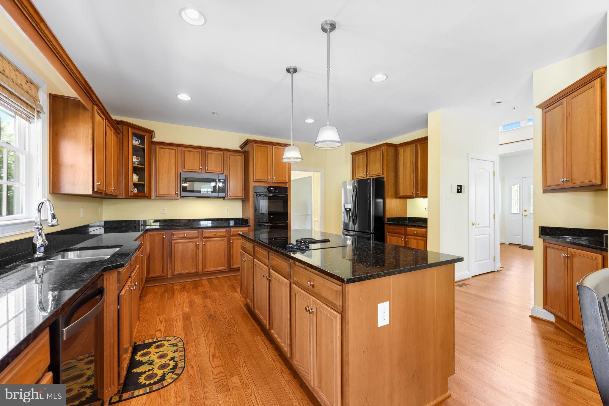 CHINQUAPIN HILL - Residential