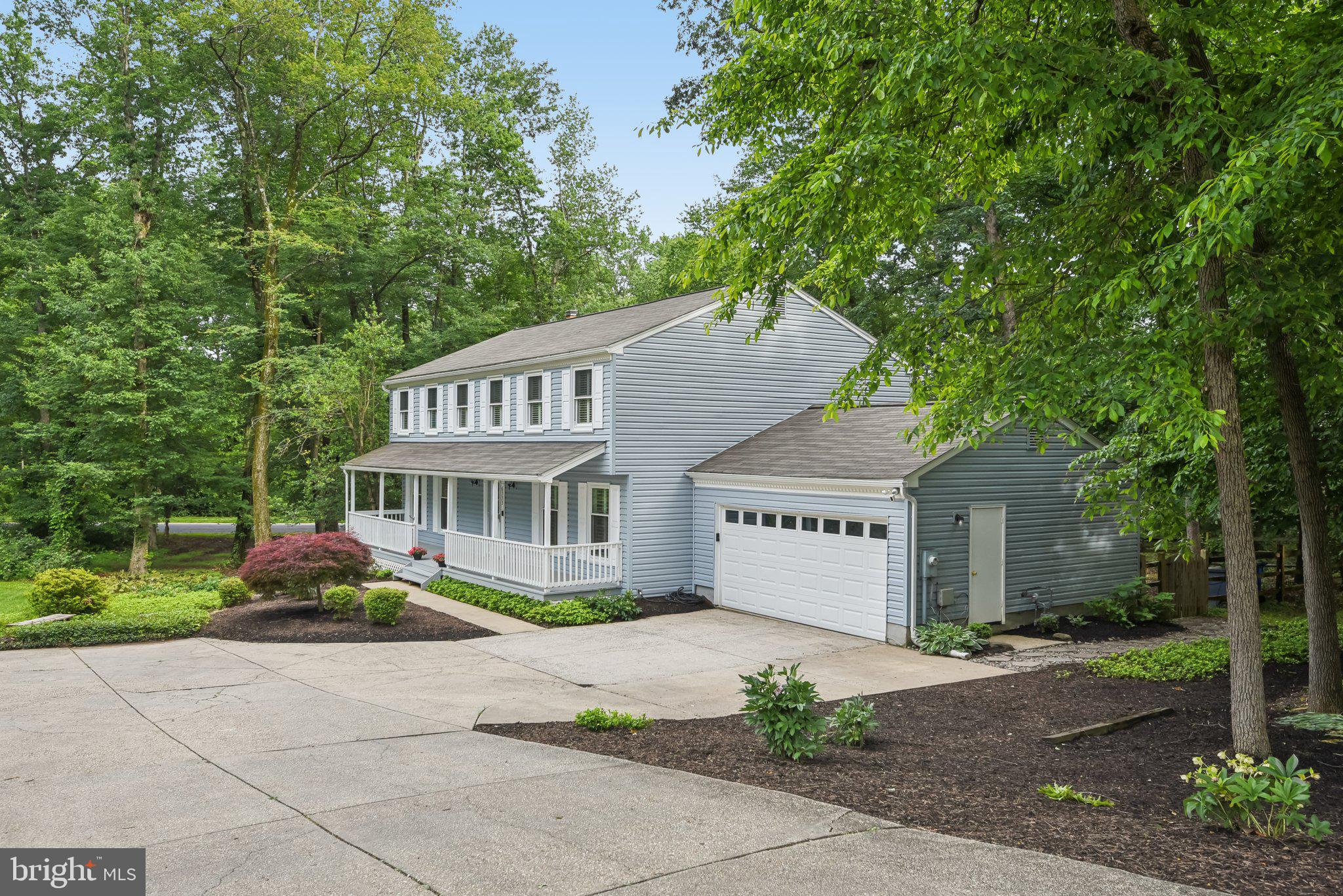 6333 FROSTWORK ROW