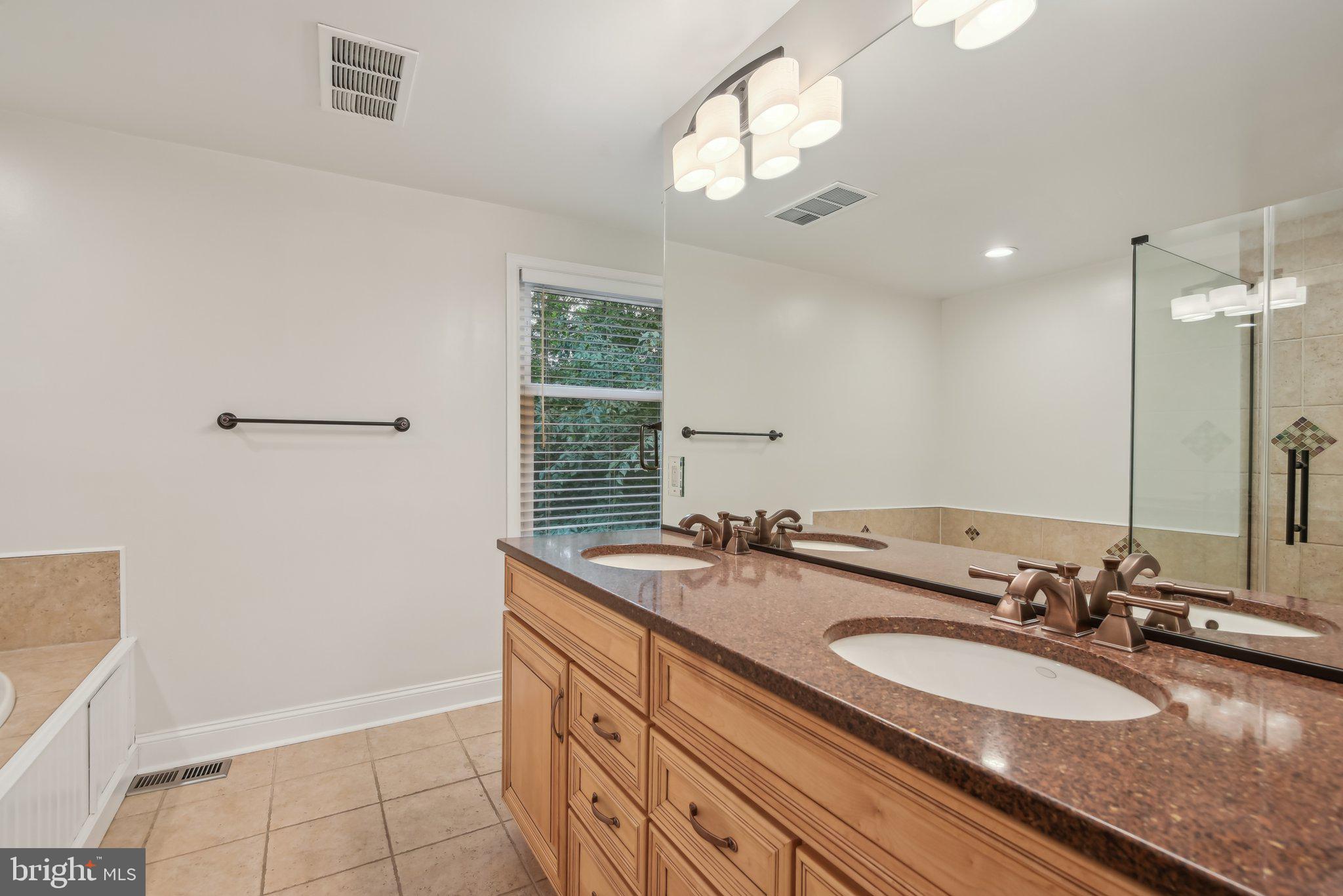 HICKORY RIDGE - Residential