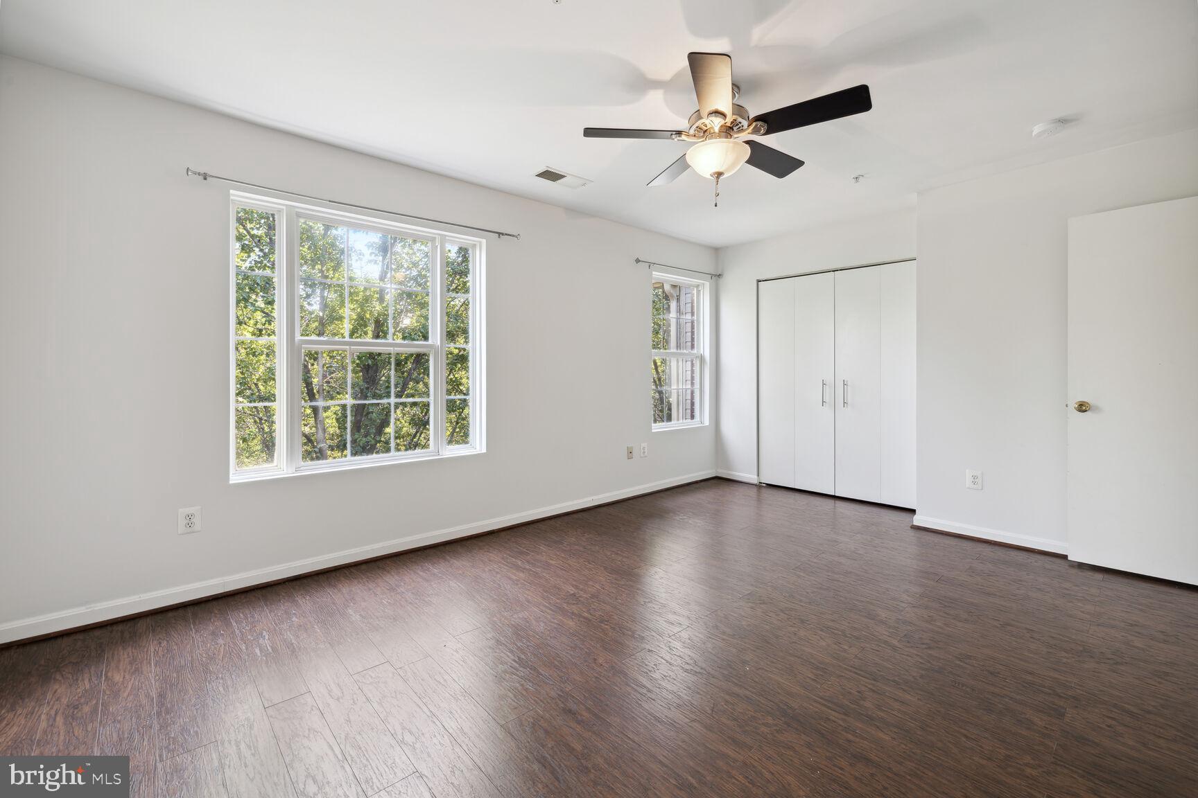 WILLOWS OF POTOMAC - Residential