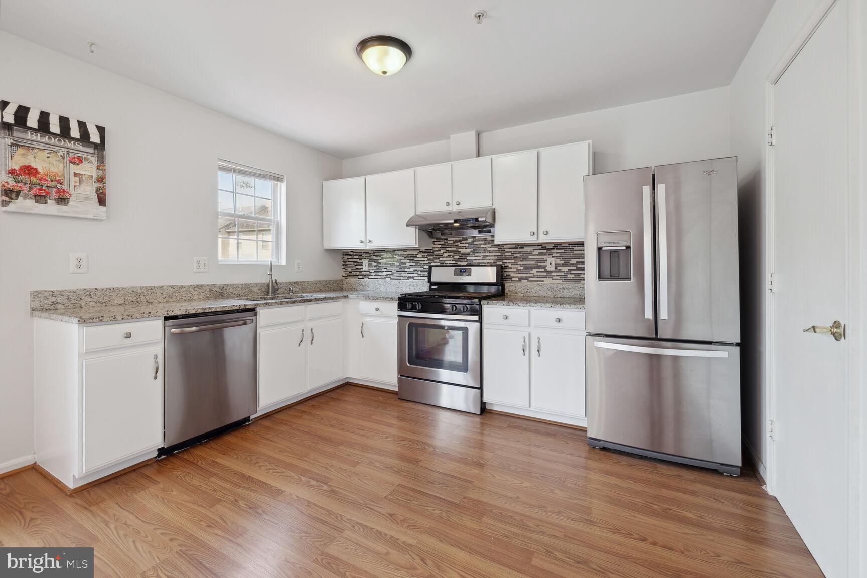 WILLOWS OF POTOMAC - Residential