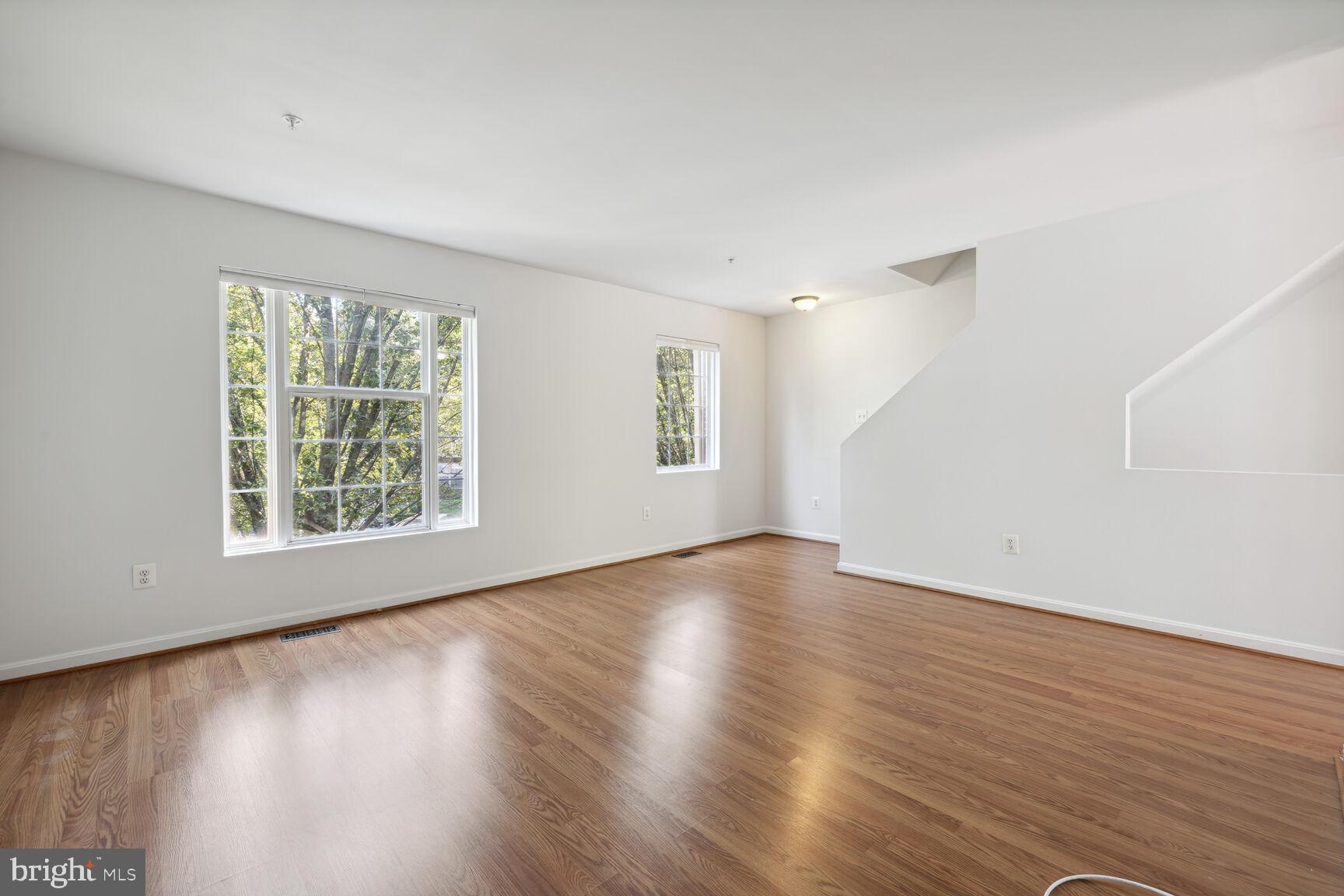 WILLOWS OF POTOMAC - Residential