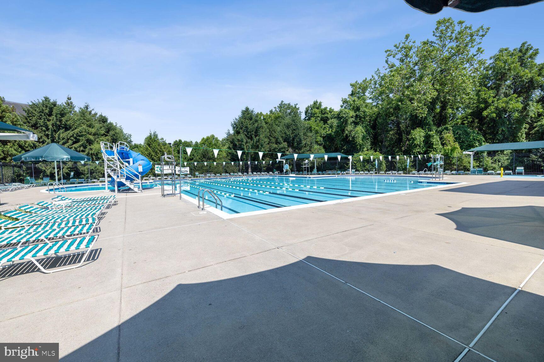 WILLOWS OF POTOMAC - Residential