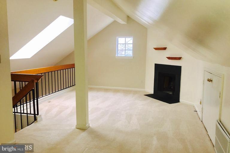 HARBOR TERRACE - Residential Lease