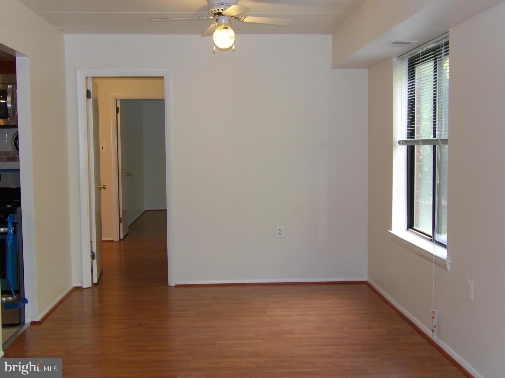 COUNTRY CLUB GREEN - Residential Lease