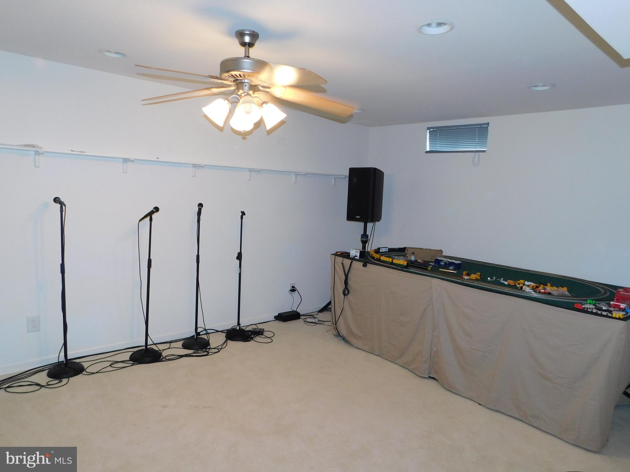 THE GLEN (SALEM FIELDS) - Residential Lease