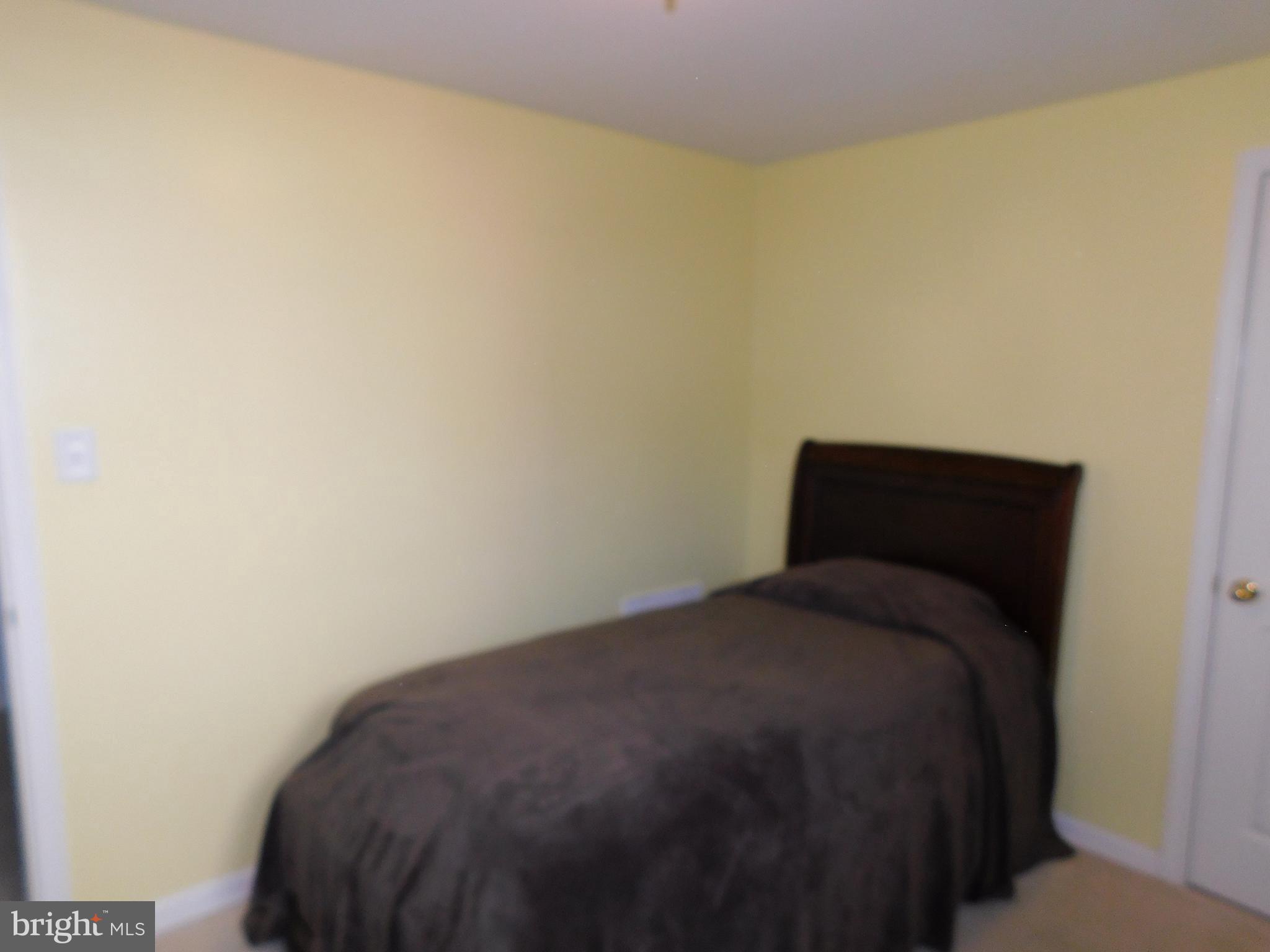 THE GLEN (SALEM FIELDS) - Residential Lease