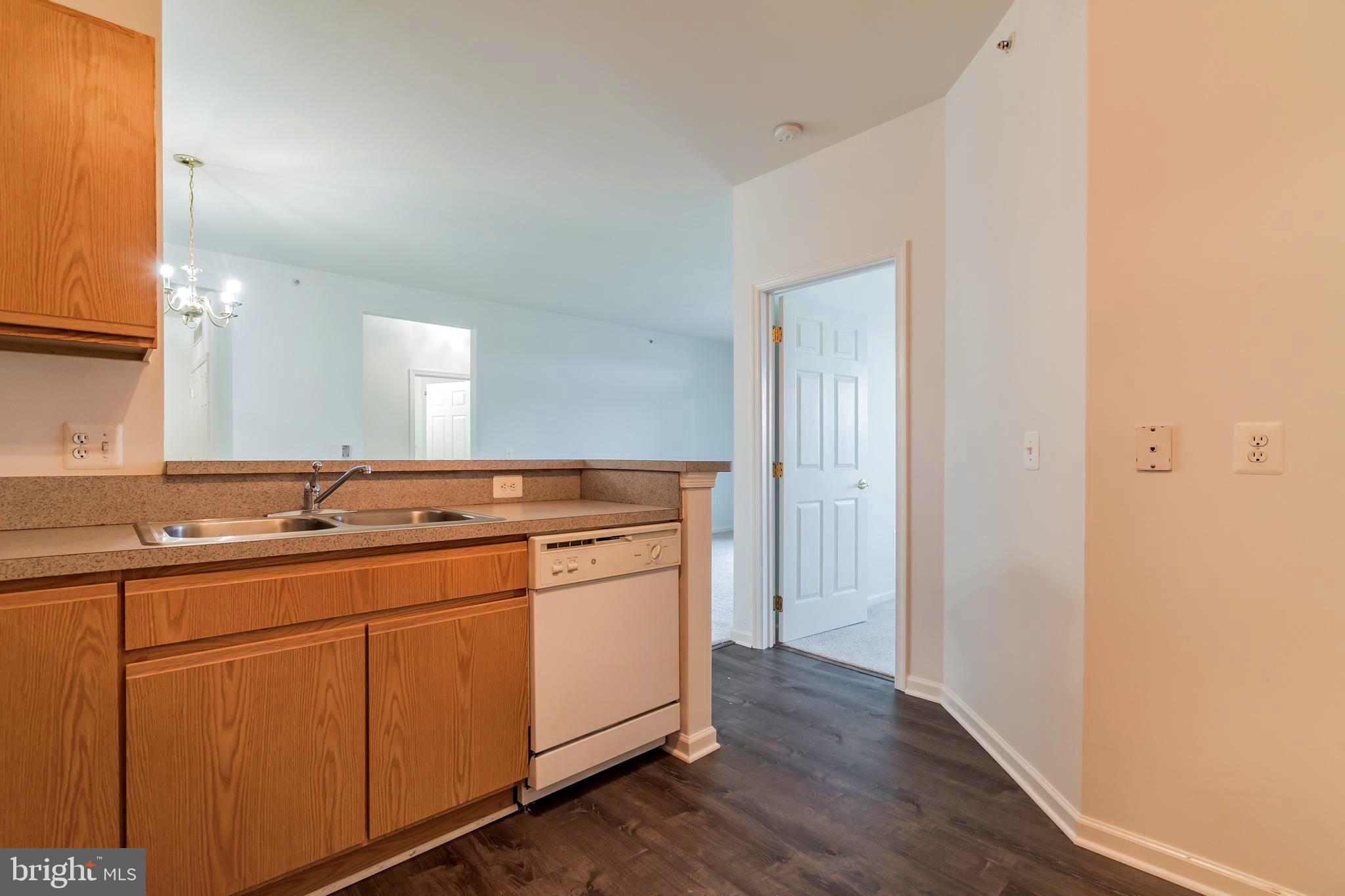 THE ADDISON AT ST PAUL - Residential