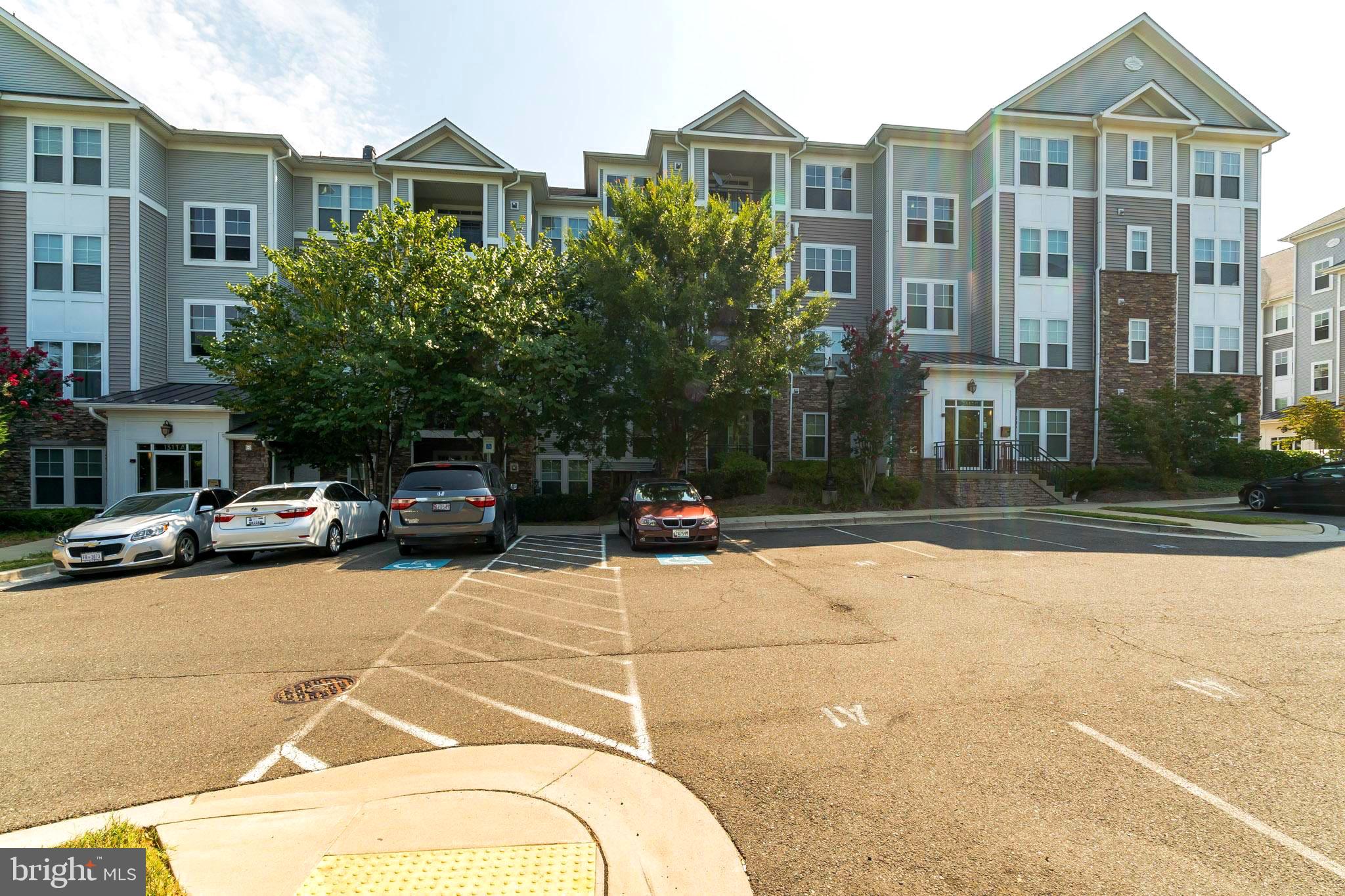 THE ADDISON AT ST PAUL - Residential