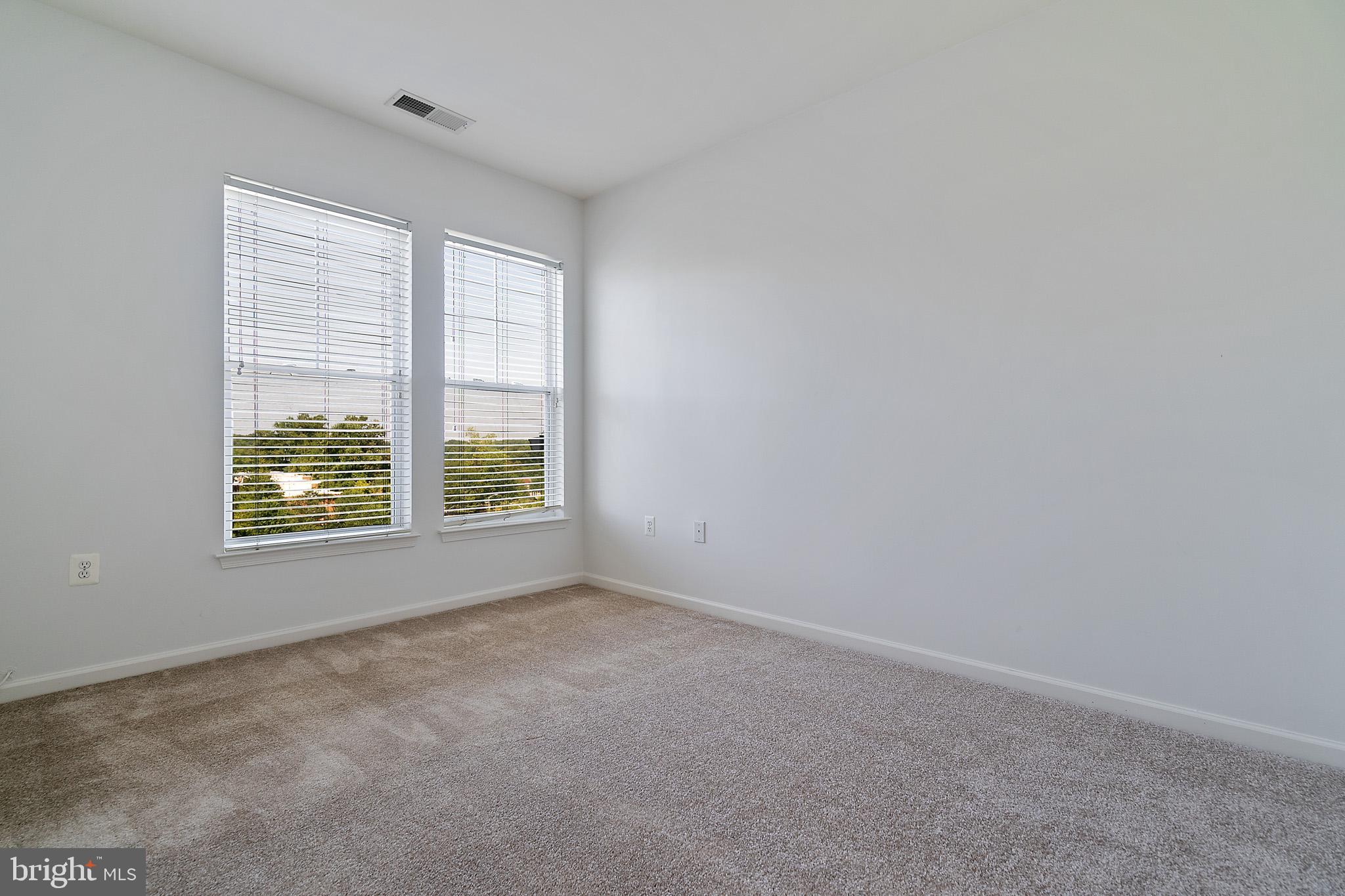 THE ADDISON AT ST PAUL - Residential