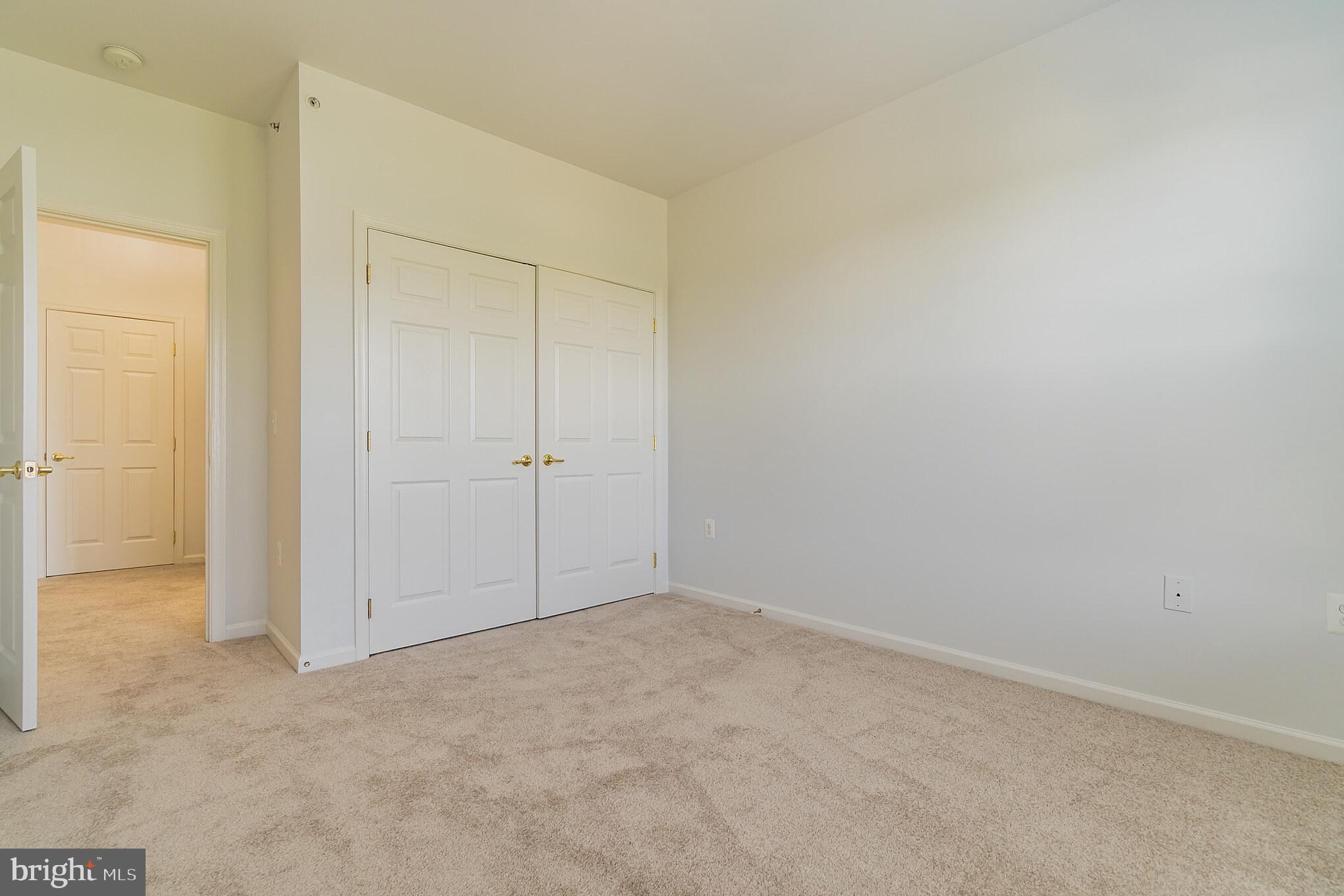 THE ADDISON AT ST PAUL - Residential