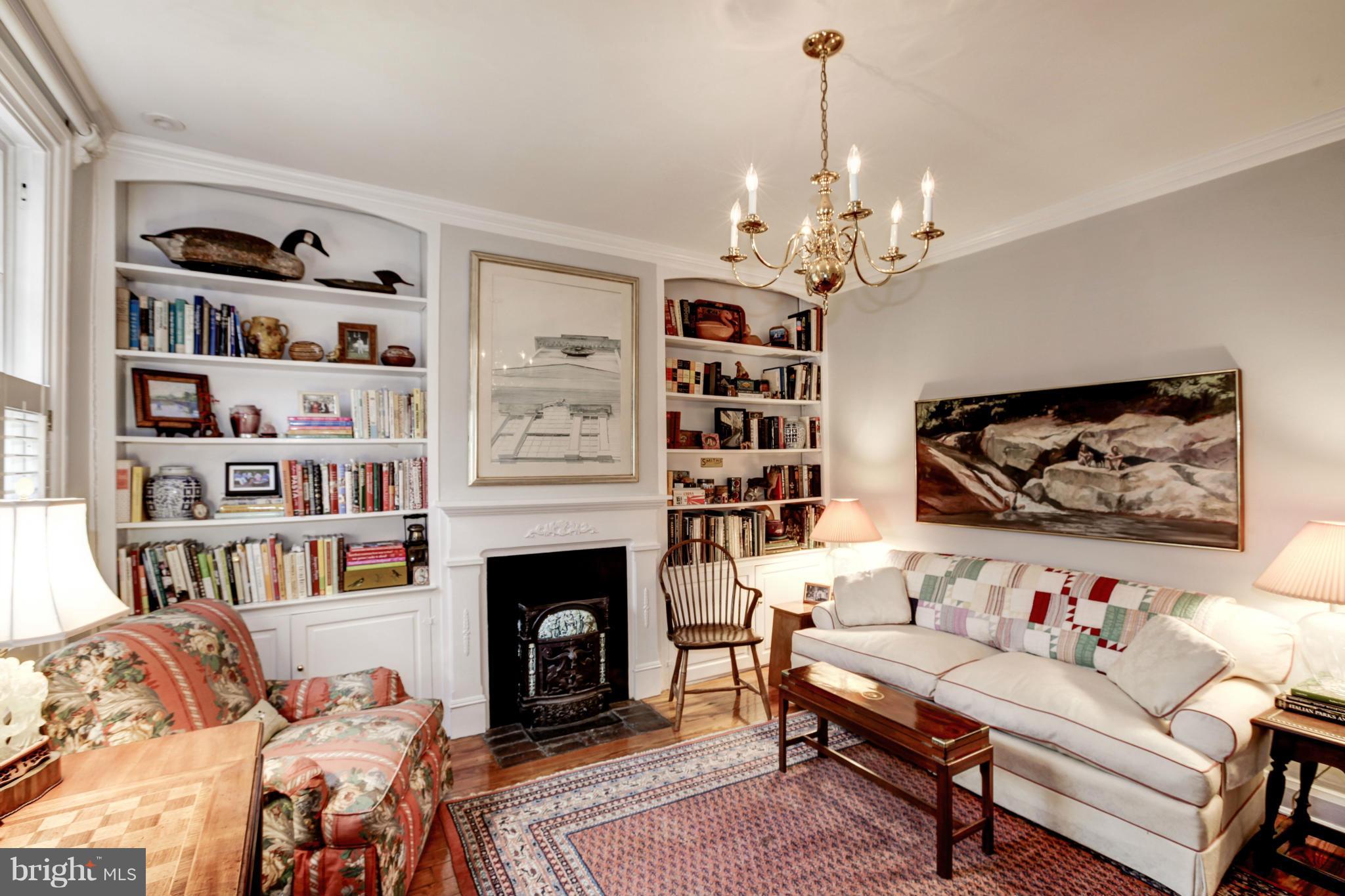 OLD TOWN ALEXANDRIA - Residential