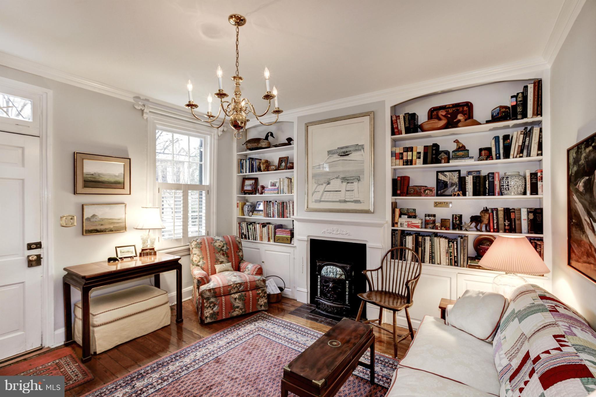 OLD TOWN ALEXANDRIA - Residential