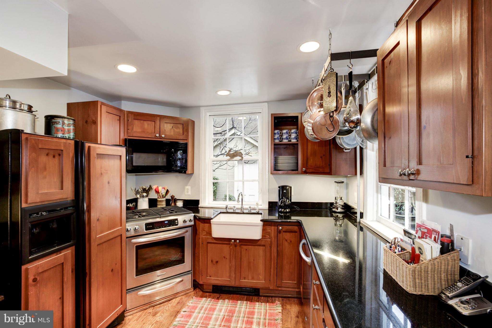 OLD TOWN ALEXANDRIA - Residential