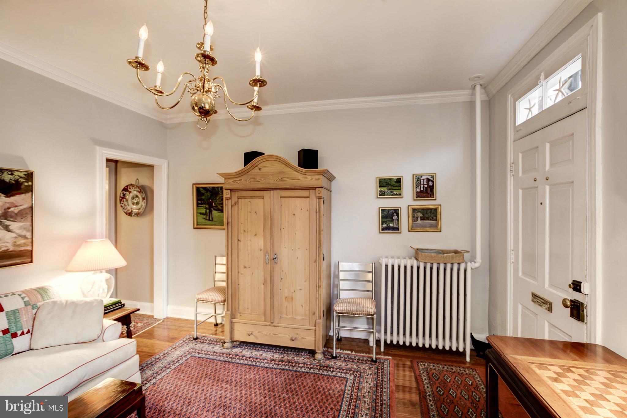 OLD TOWN ALEXANDRIA - Residential
