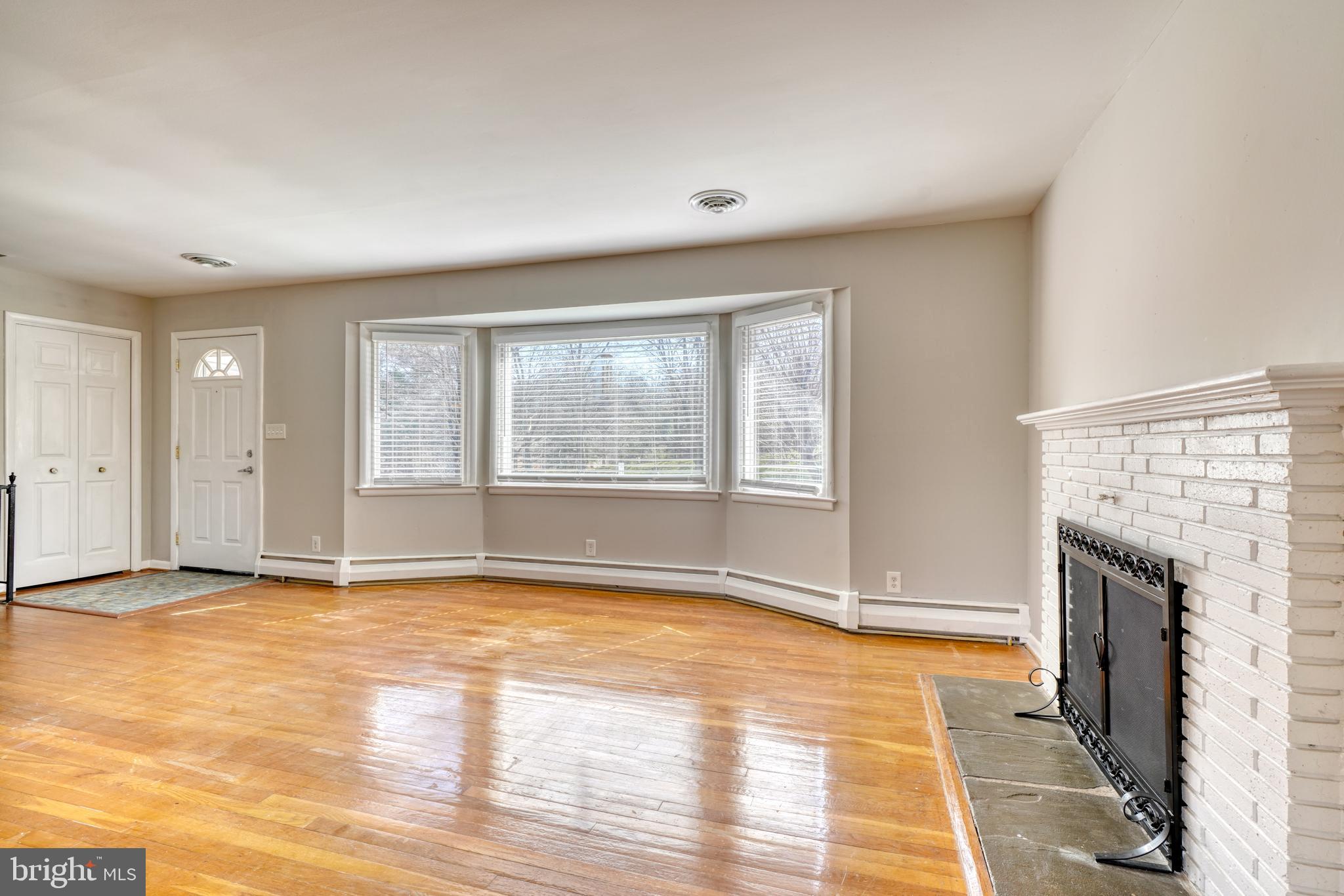 CAMPUS HILLS - Residential