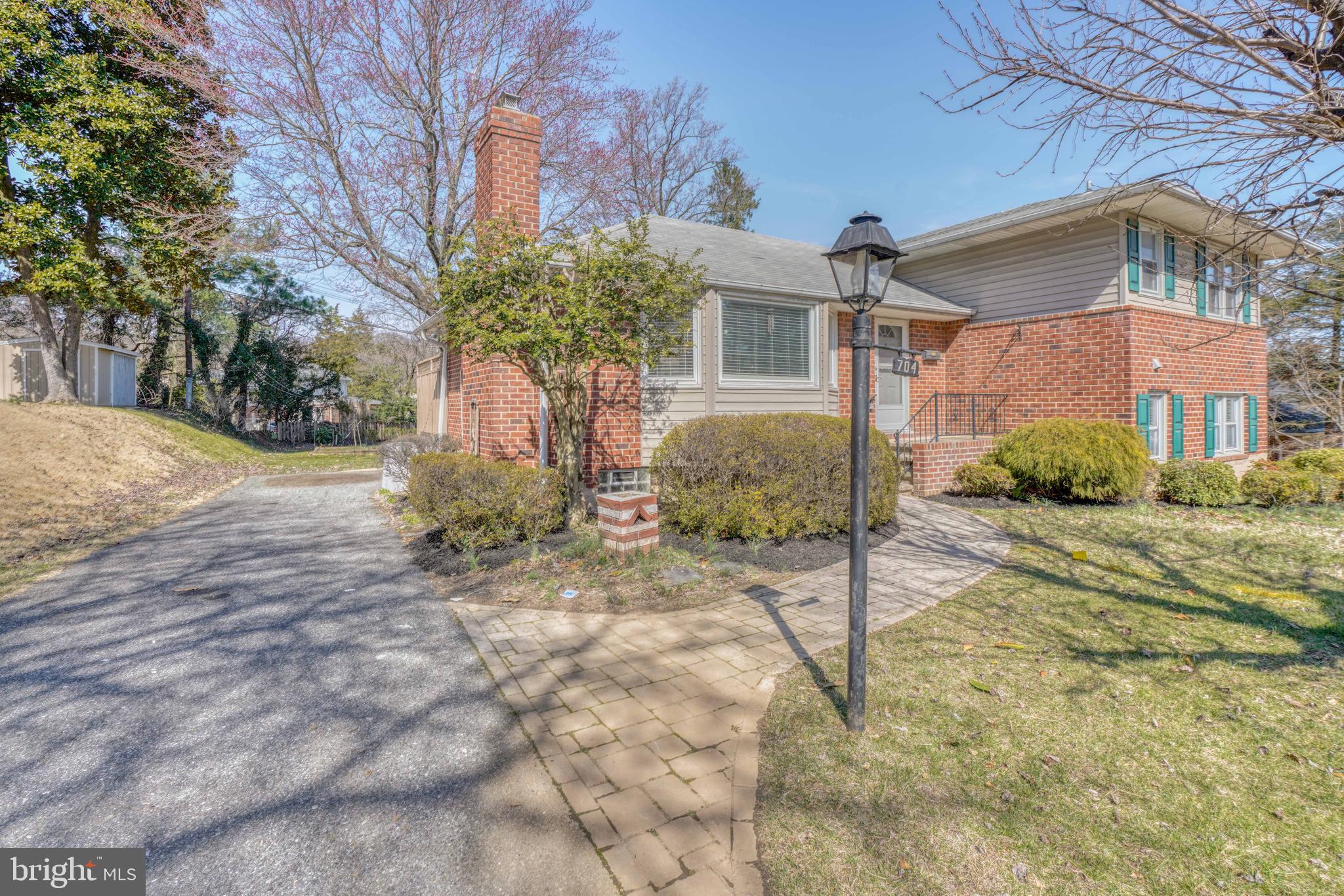 CAMPUS HILLS - Residential