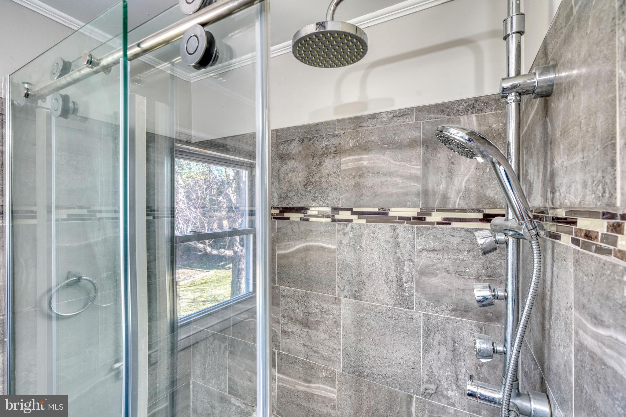 CAMPUS HILLS - Residential