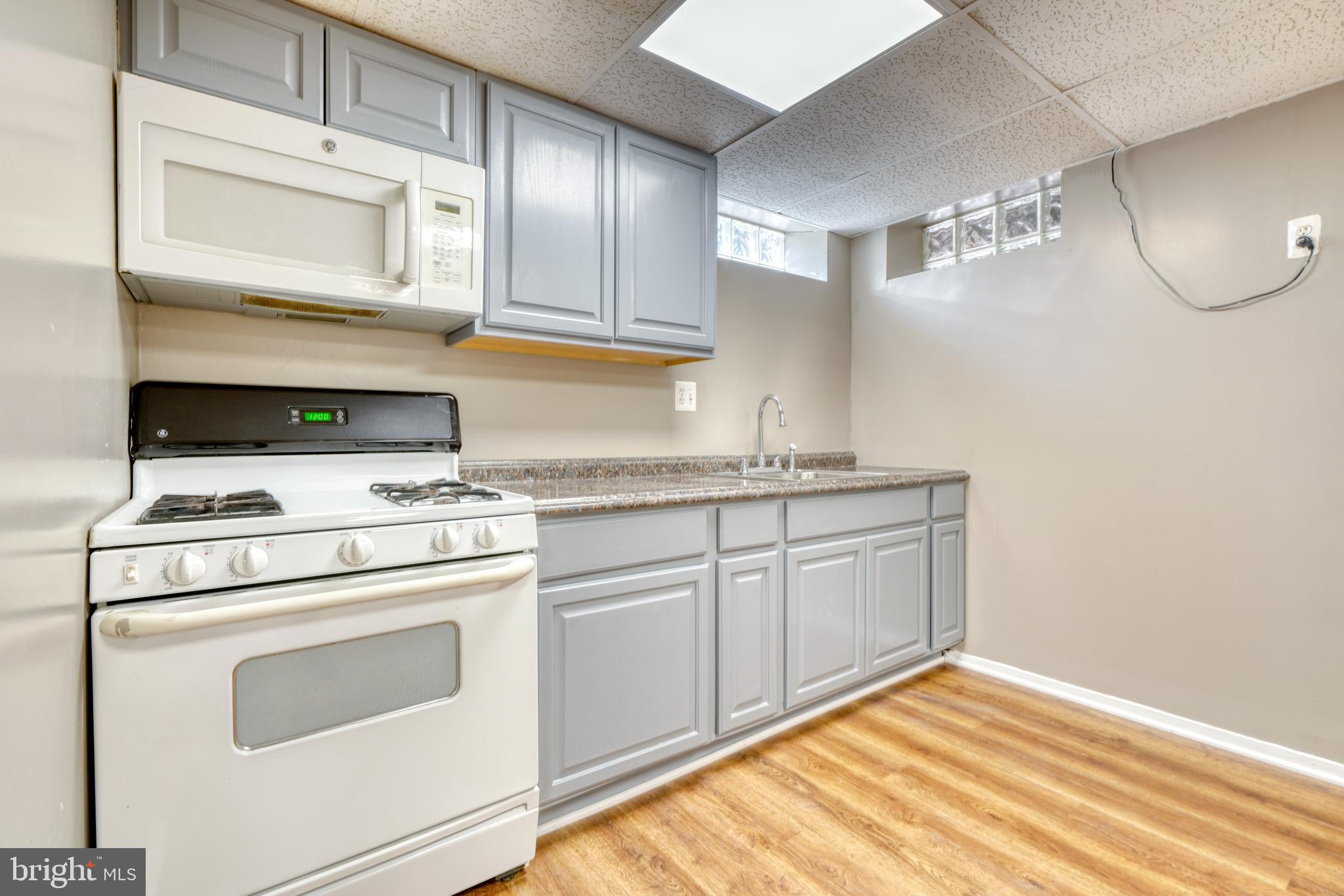 CAMPUS HILLS - Residential