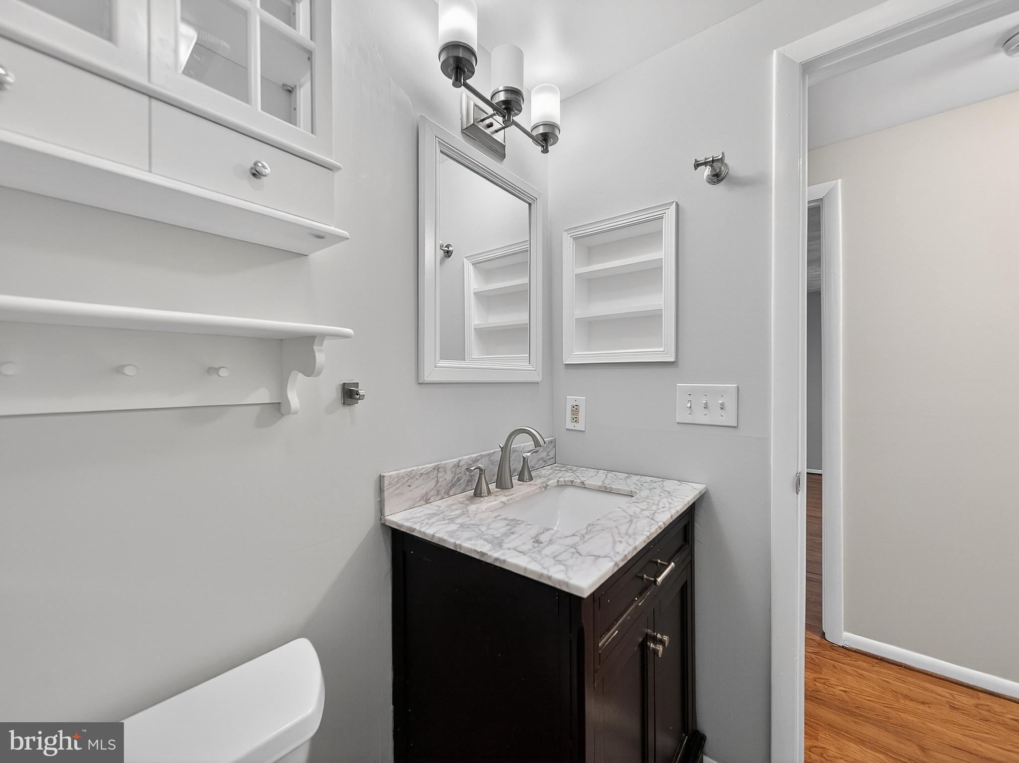 FARMINGDALE - Residential Lease