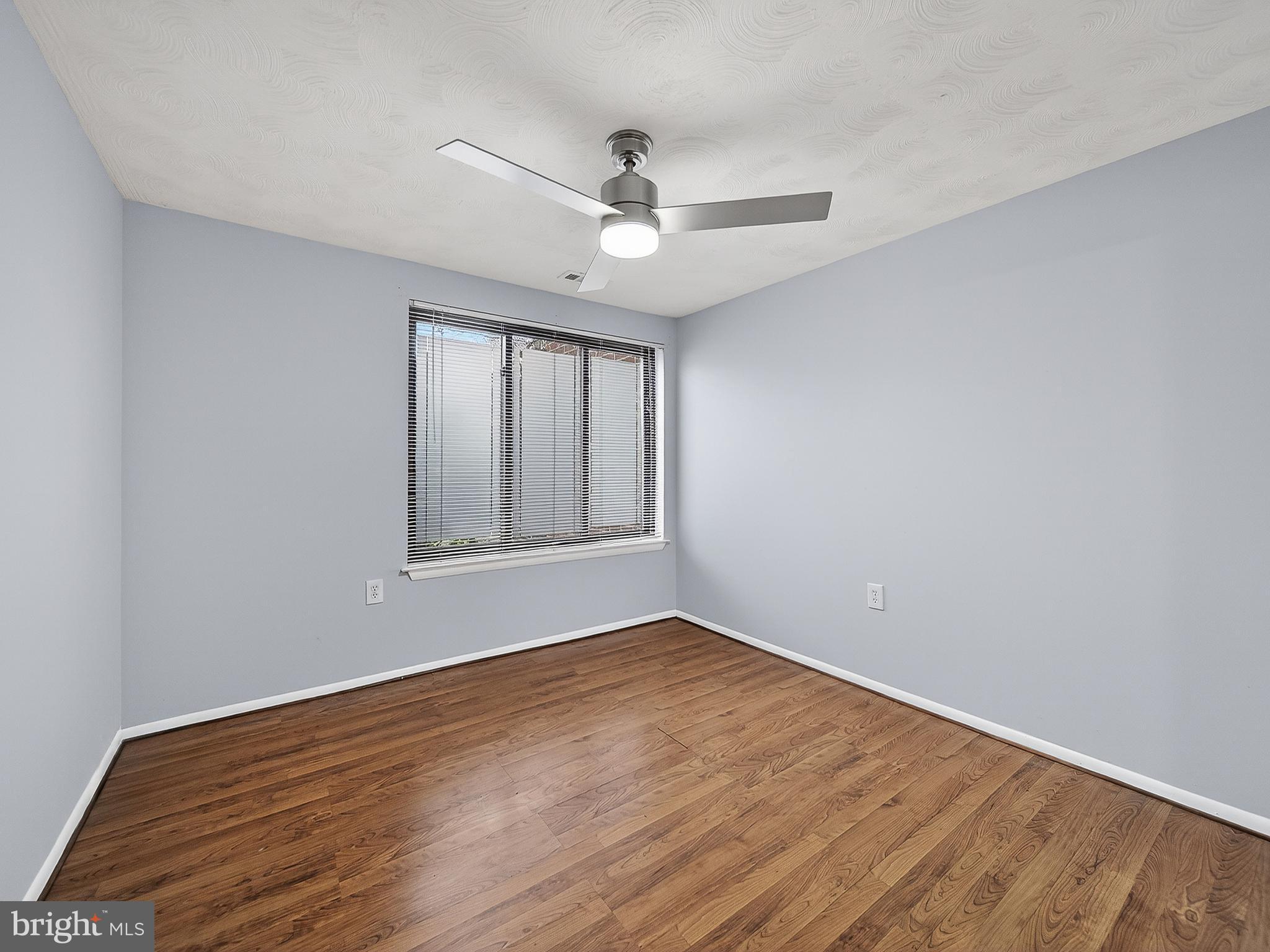 FARMINGDALE - Residential Lease