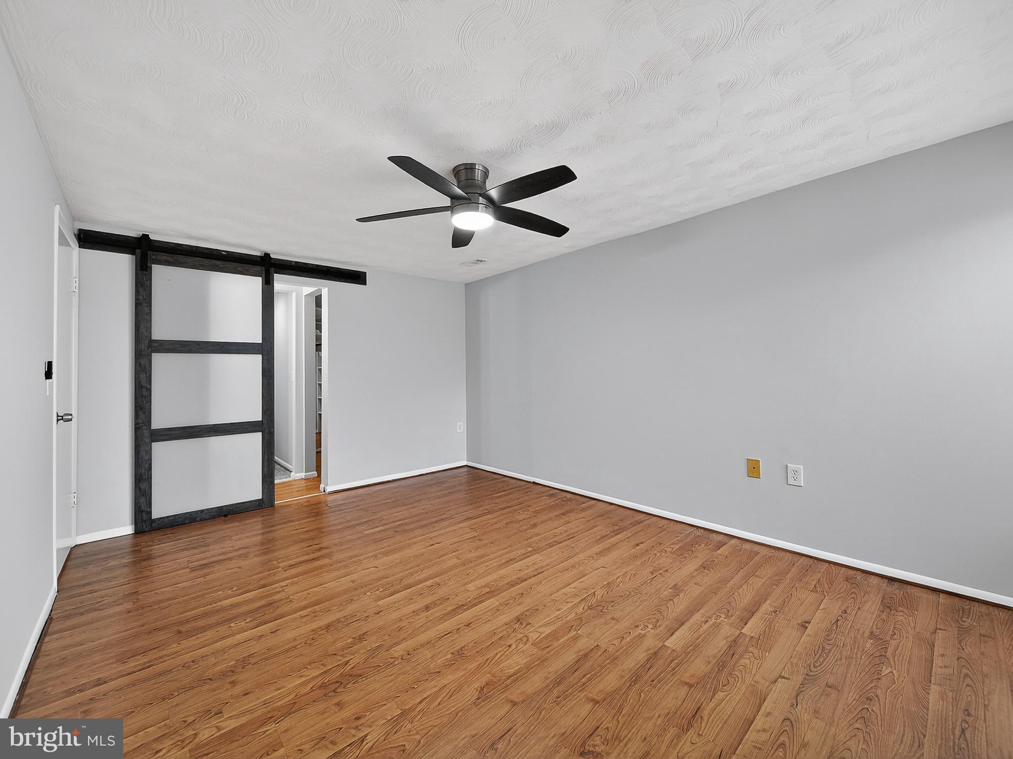 FARMINGDALE - Residential Lease