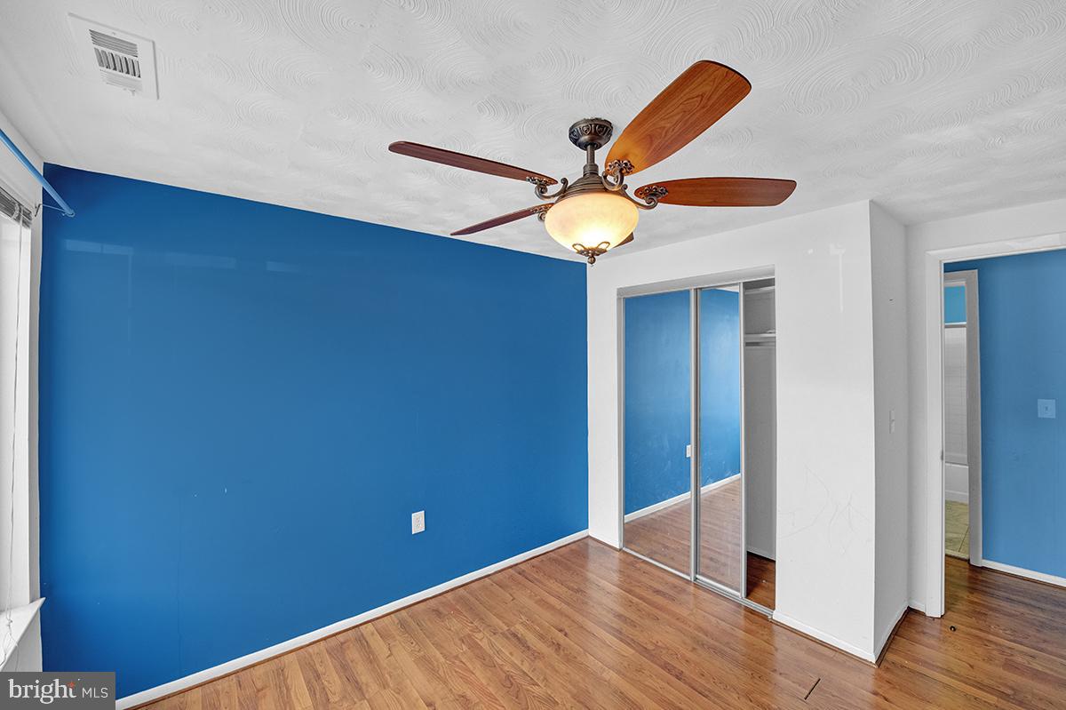 FARMINGDALE - Residential Lease