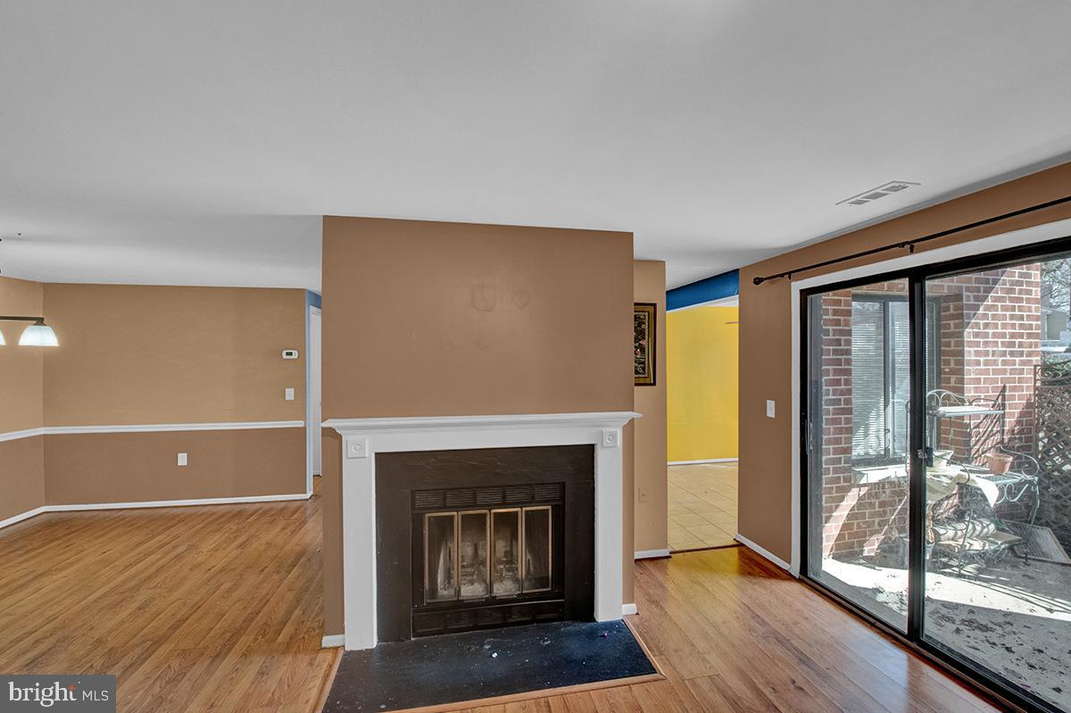 FARMINGDALE - Residential Lease