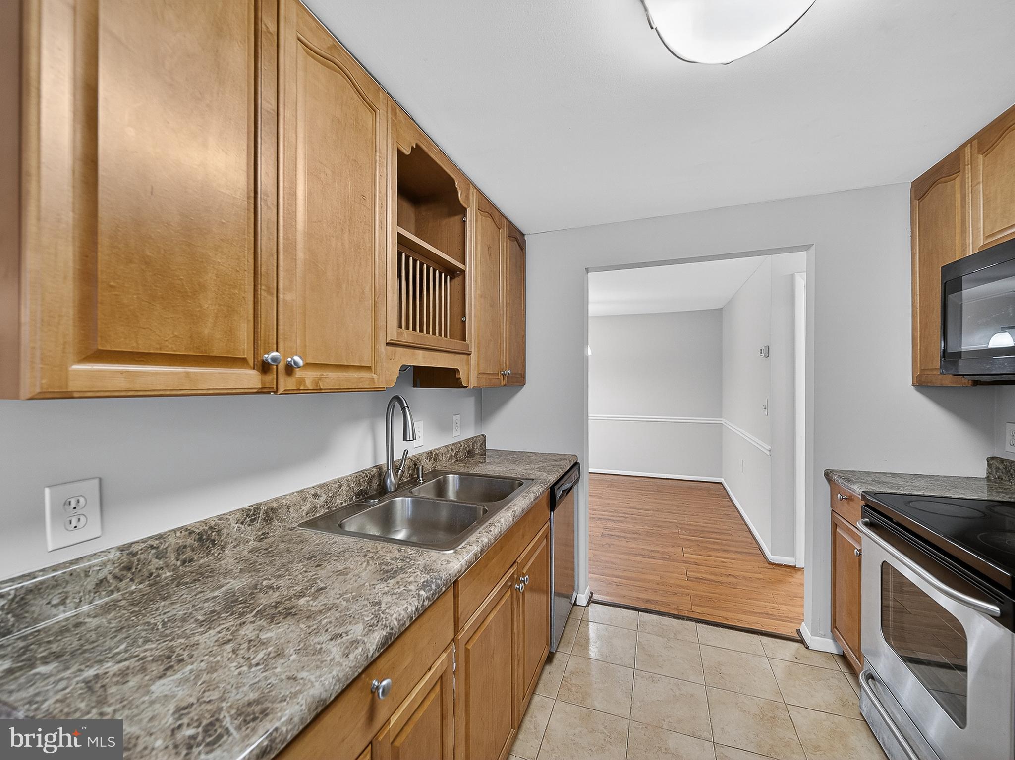 FARMINGDALE - Residential Lease