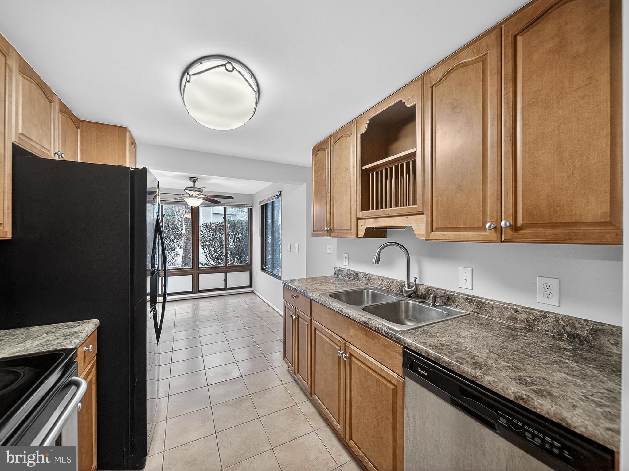 FARMINGDALE - Residential Lease